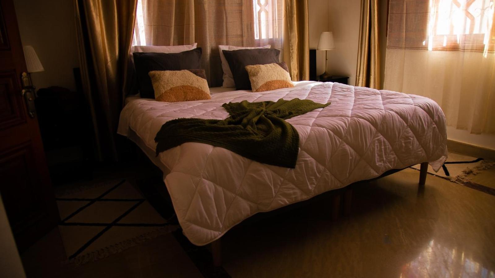 Zine Guest house *
