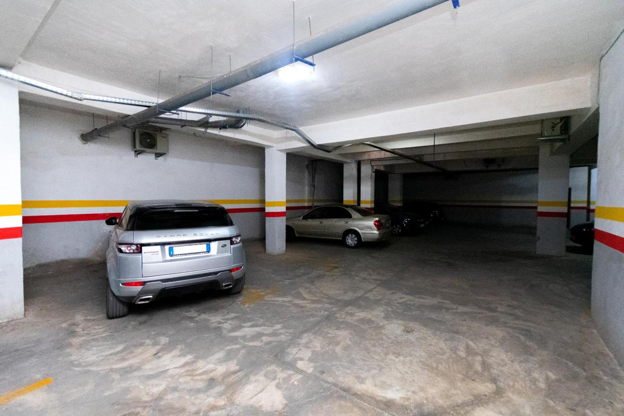 10 Min Menara Airport, Con Piscina *