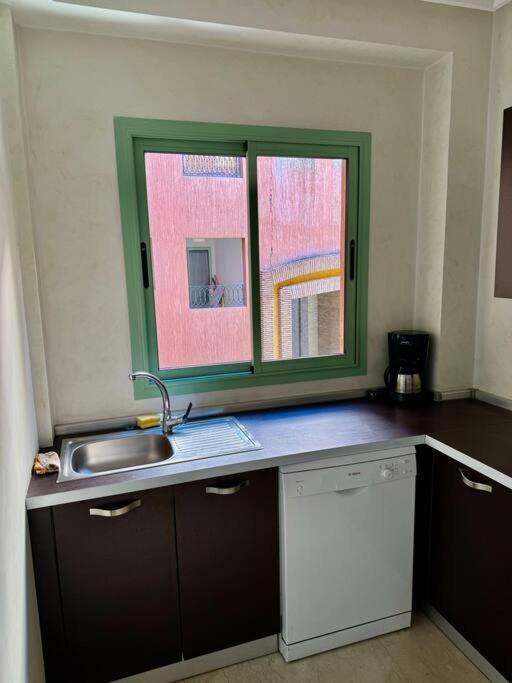 Beautiful Hivernage With Pool & Balcony, Near Attractions Marraquexe