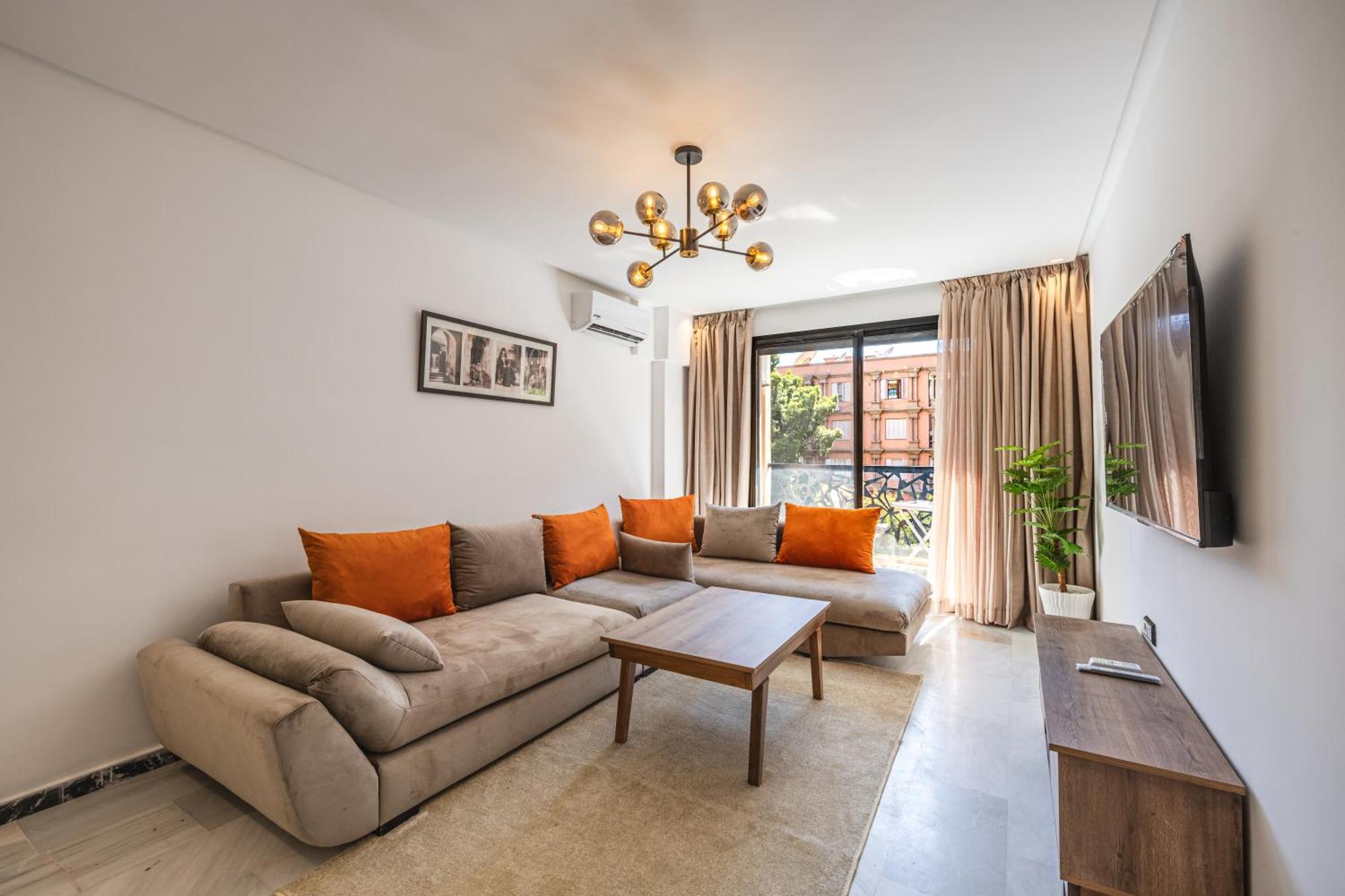 Luxurious Apartment *