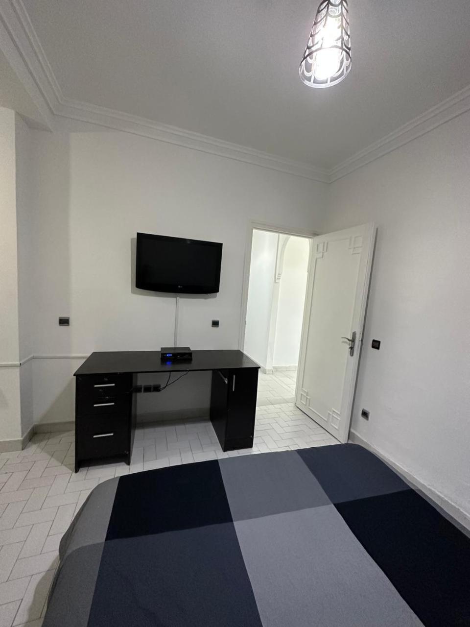 3 Salon A Cote De Eden Et Mcdo 6 Apartment