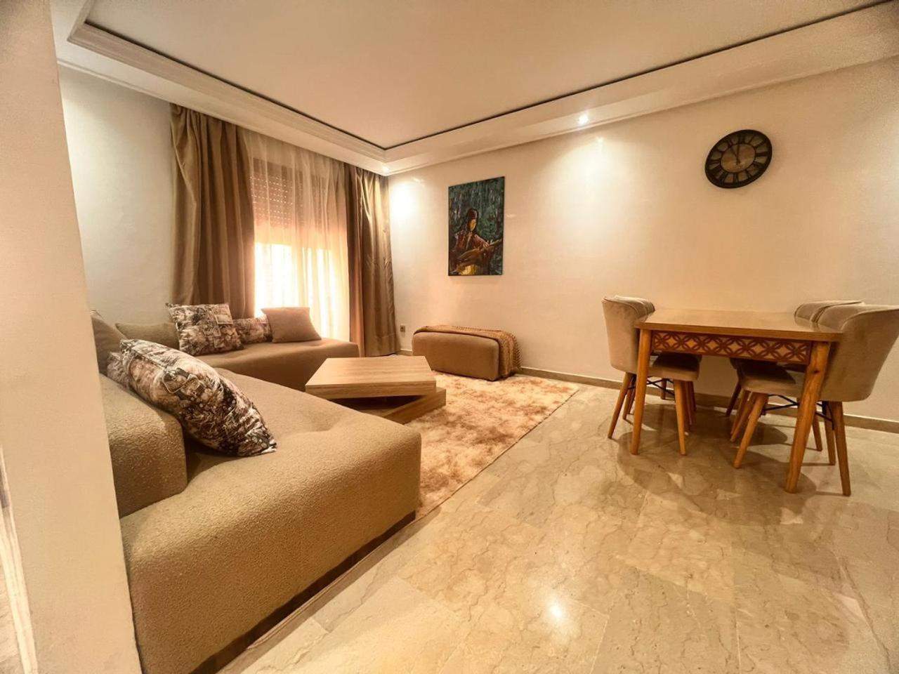 Gueliz De Luxe 2 Piscines Apartment *