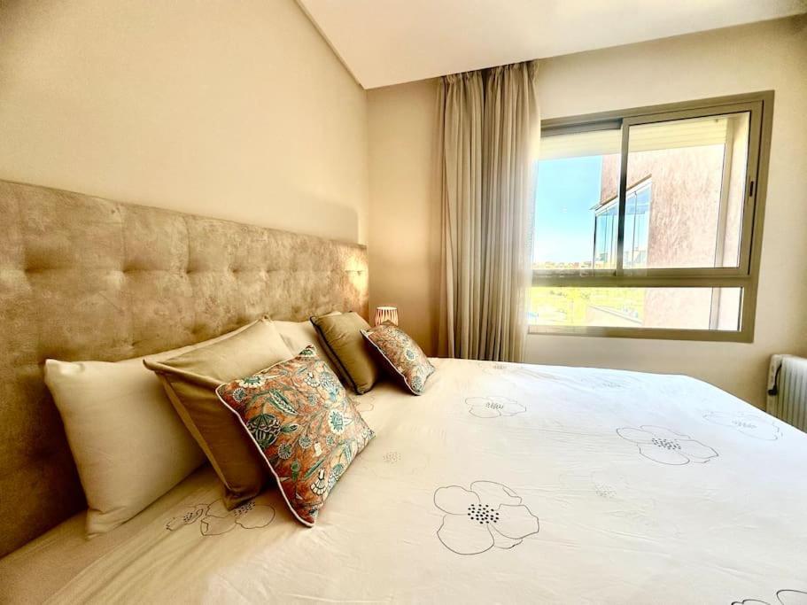 Apartment Spacieux Et Moderne Avec Vue Sur Montagne Et Piscine Marrakesh