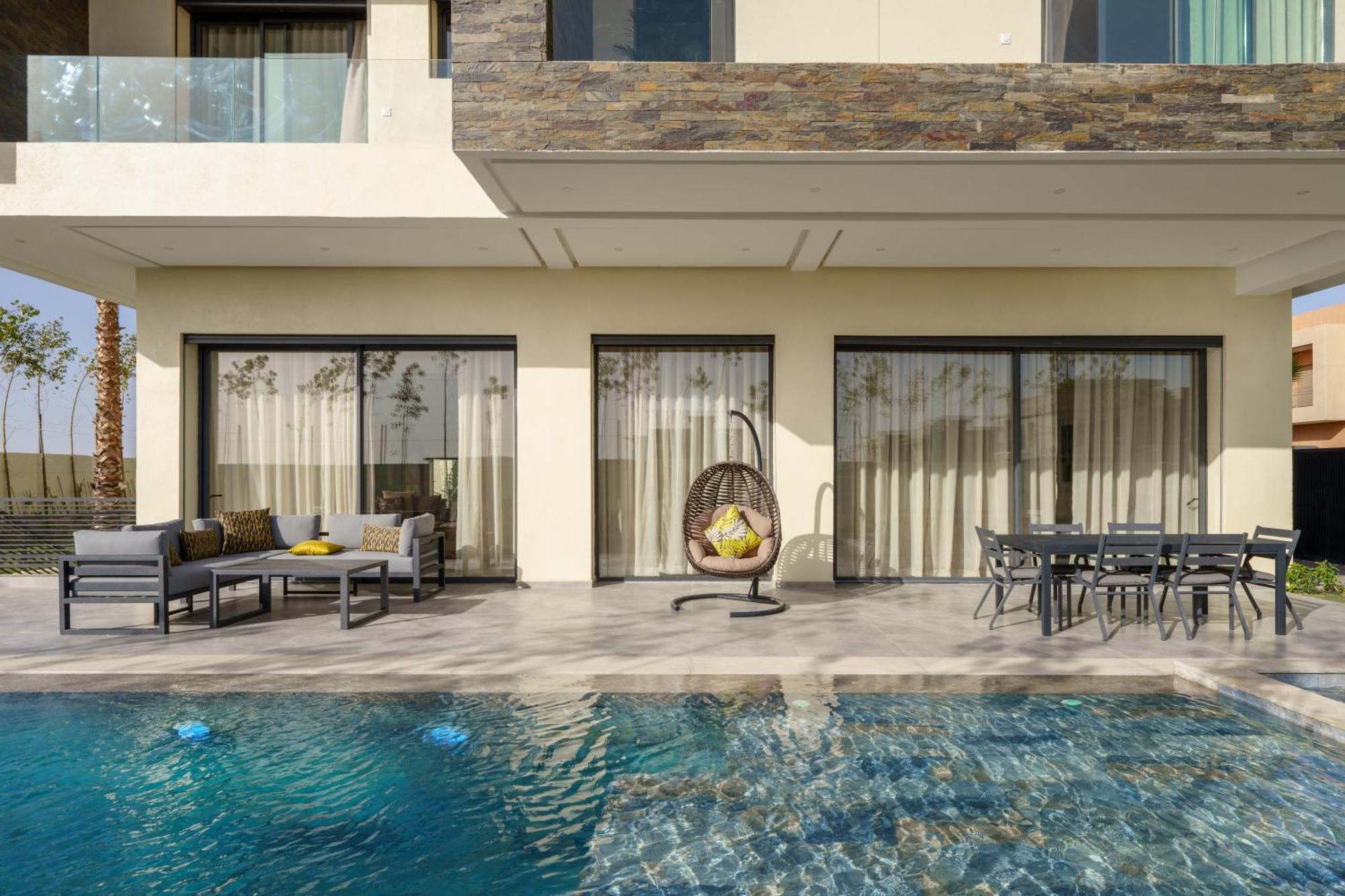 Golden Luxruy Serenity Villa