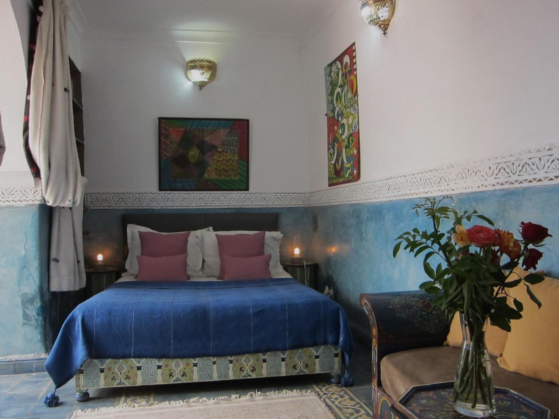 Maizie Riad 3*