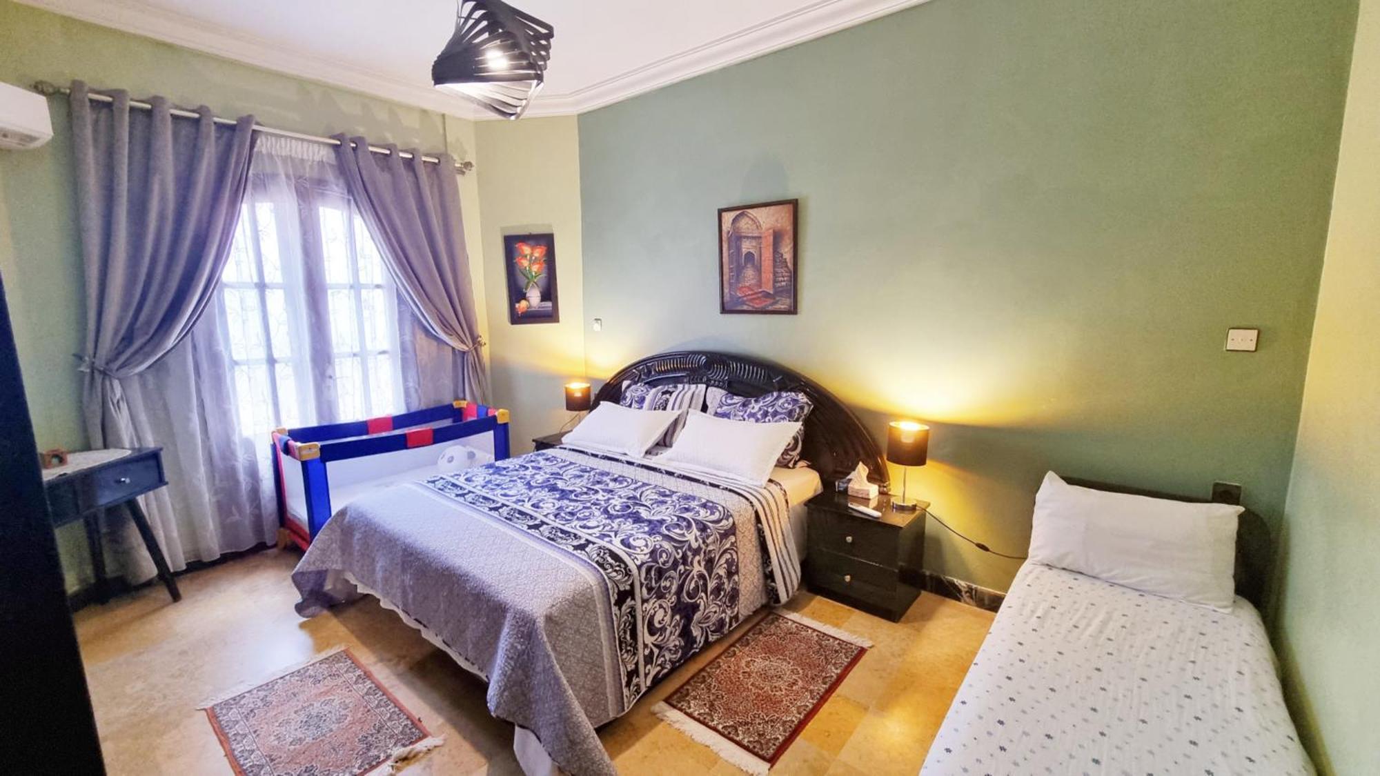 Oranger Family House Center, Private Large House, Terasse Garden View, Free Parking Marraquexe