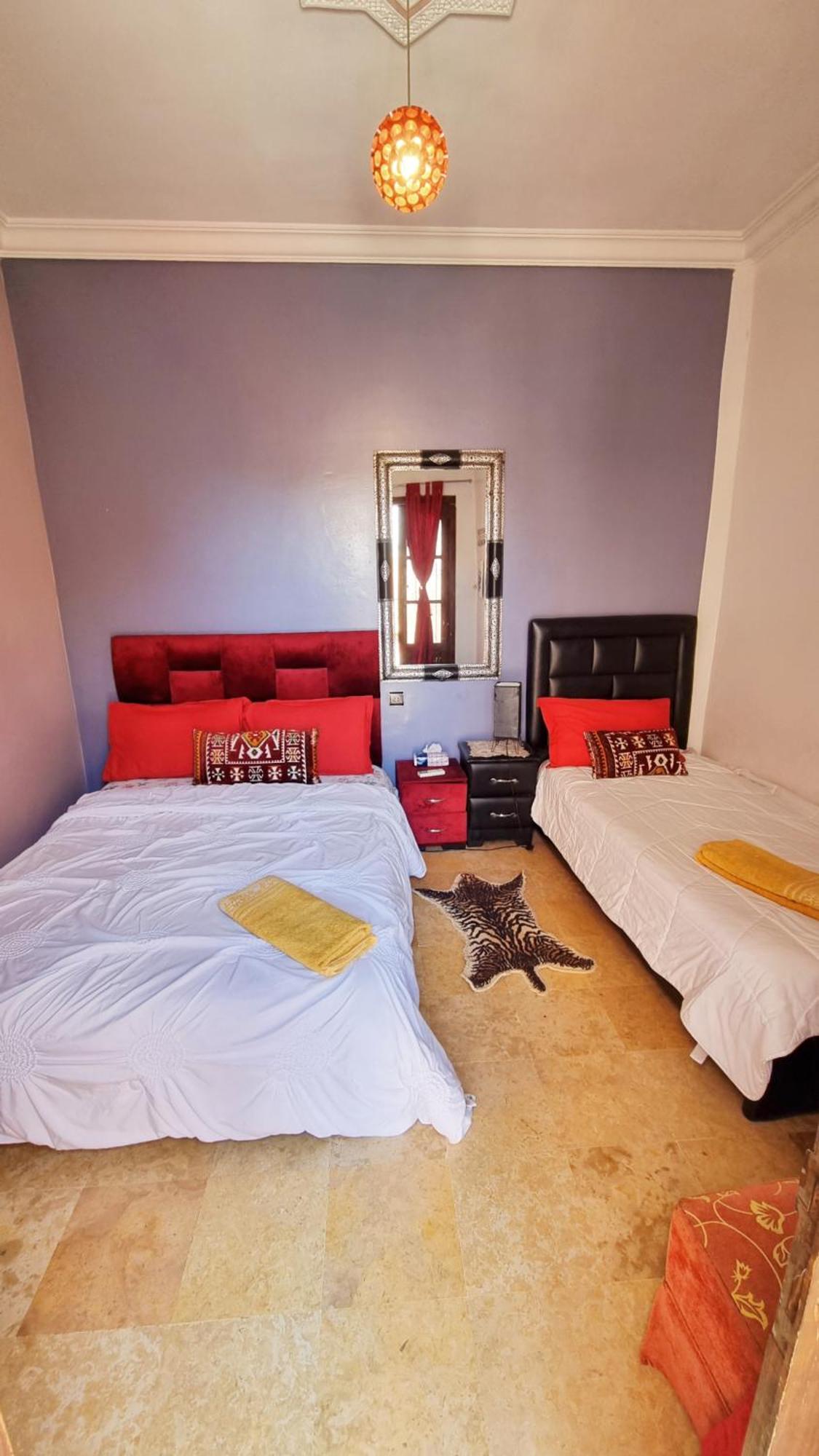 Oranger Family House Center, Private Large House, Terasse Garden View, Free Parking * Marraquexe