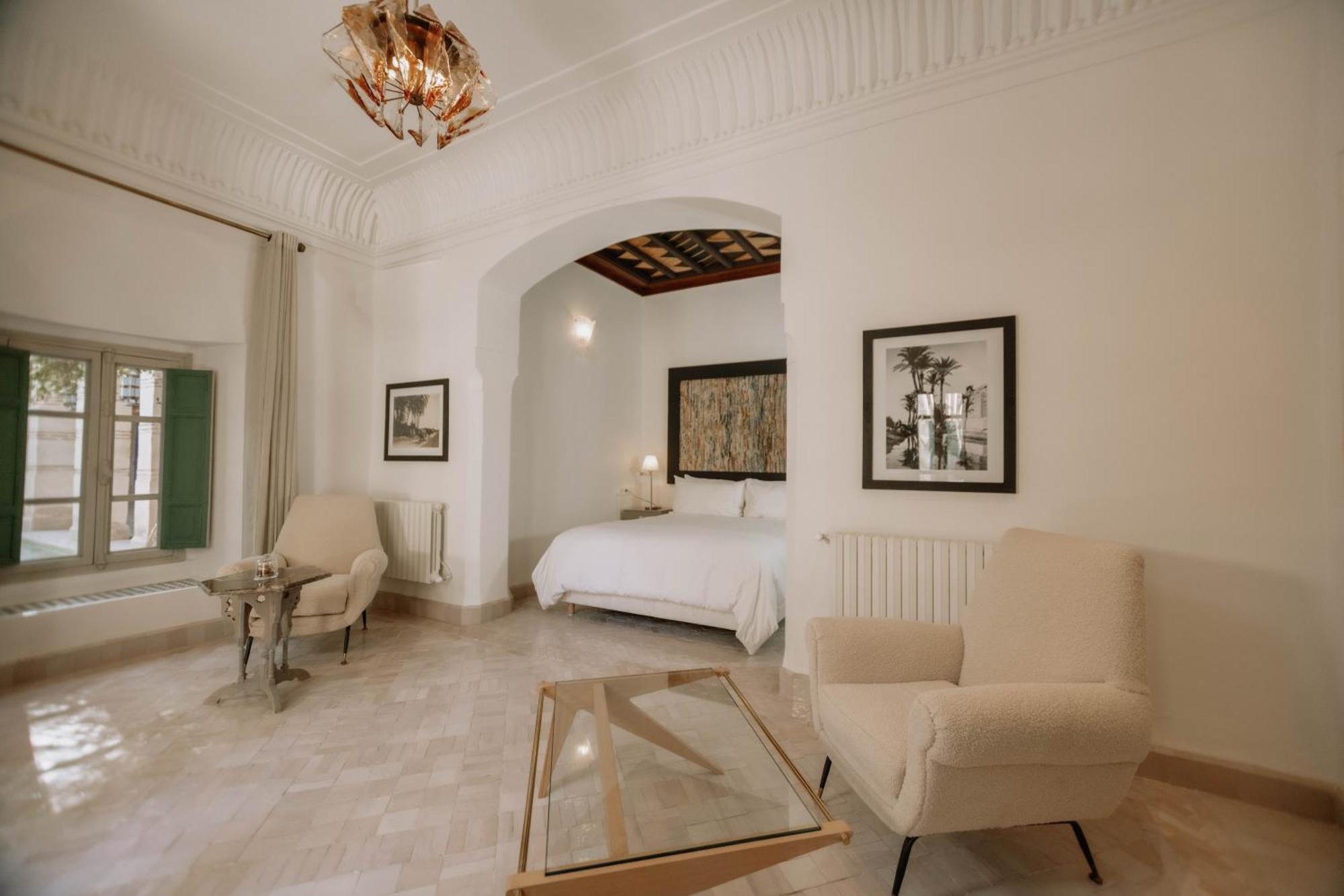 Hotel Les Deux Tours