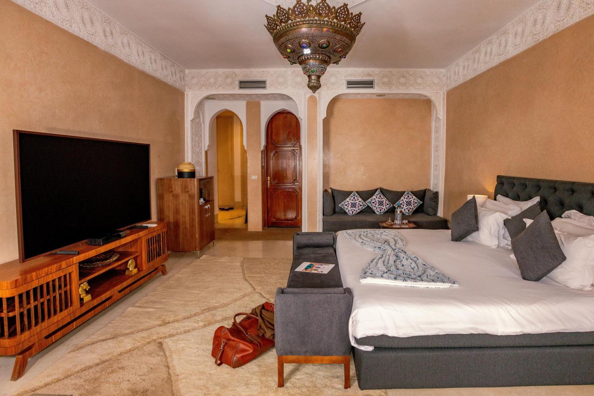 Riad Luciano And