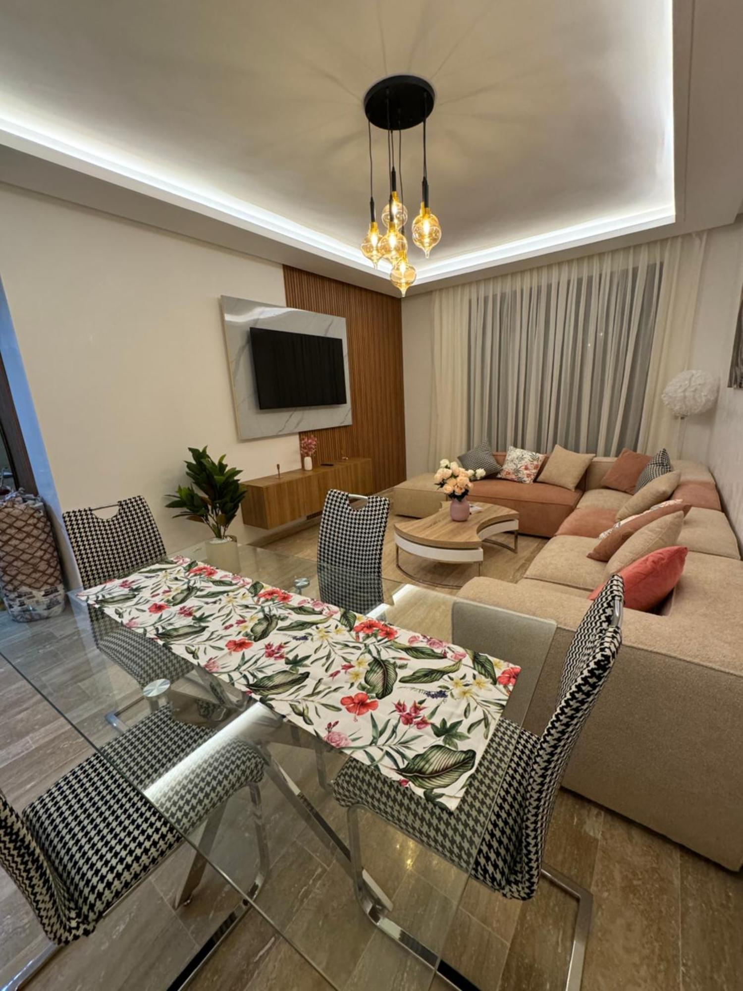 Luxueuse Apparemment -143 Standing