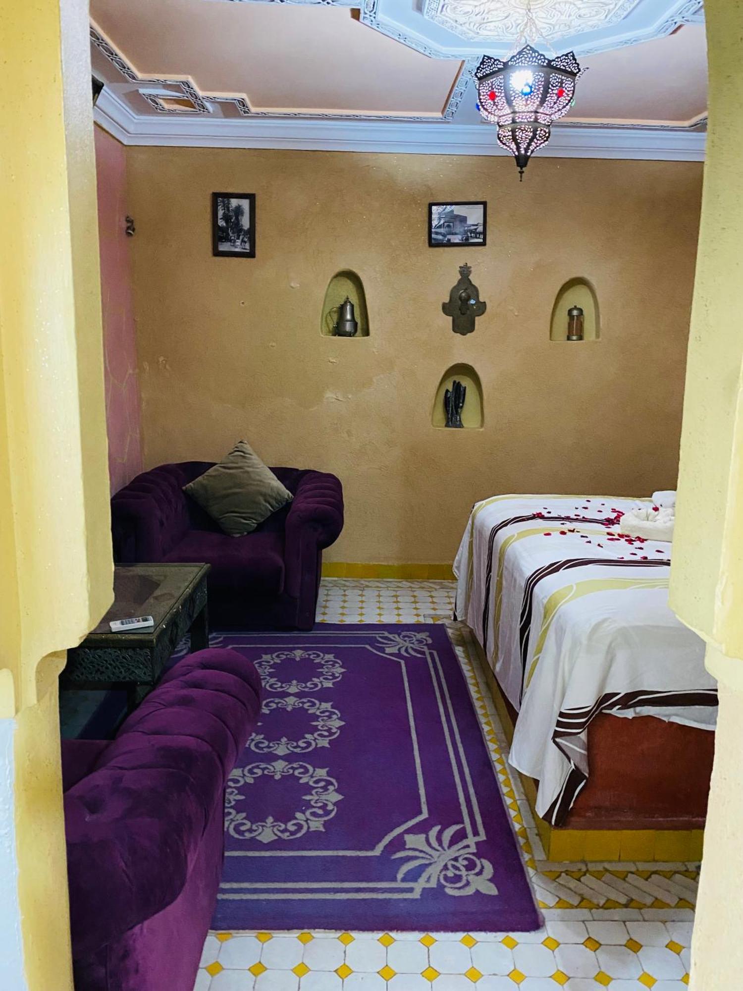 Layla Rouge Guest house