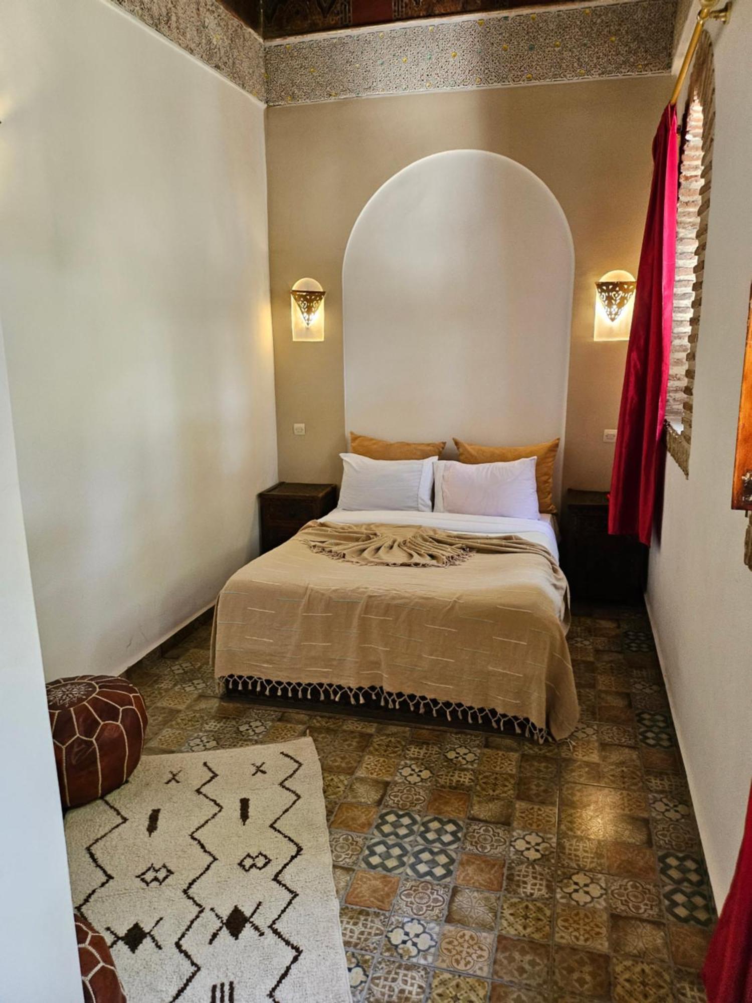 Riad O Ly