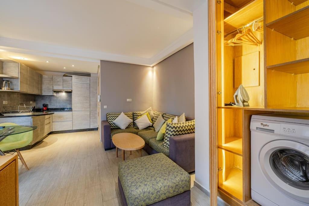 Cozy And Luxurious Swimming Pool Center Of Marrakech Apartment *