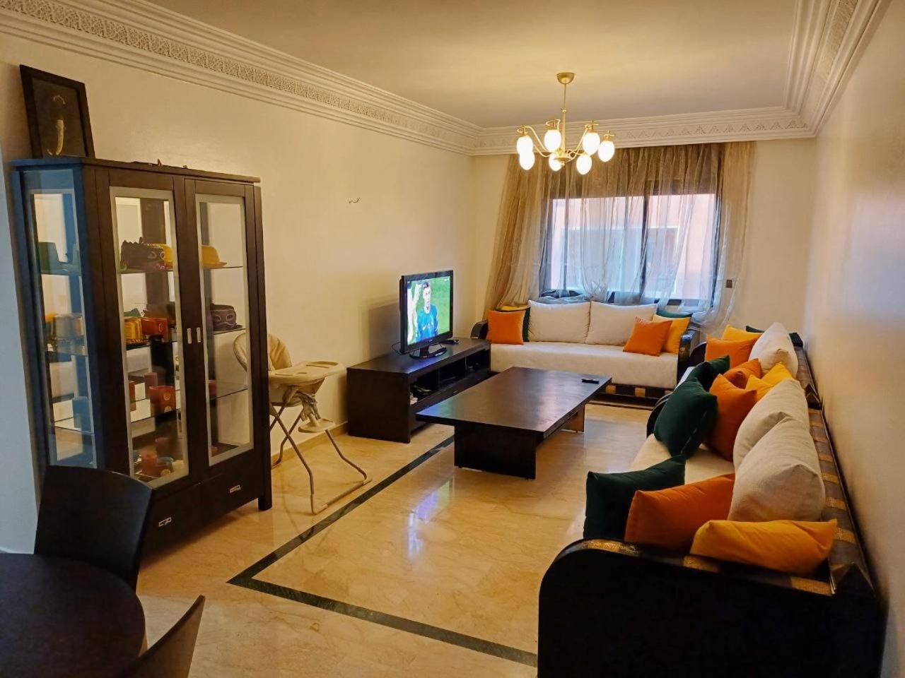 Appartement Family Apartment With Pool