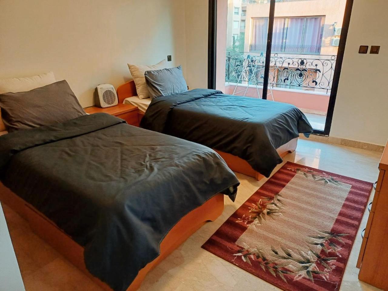 Family Apartment With Pool Appartement *