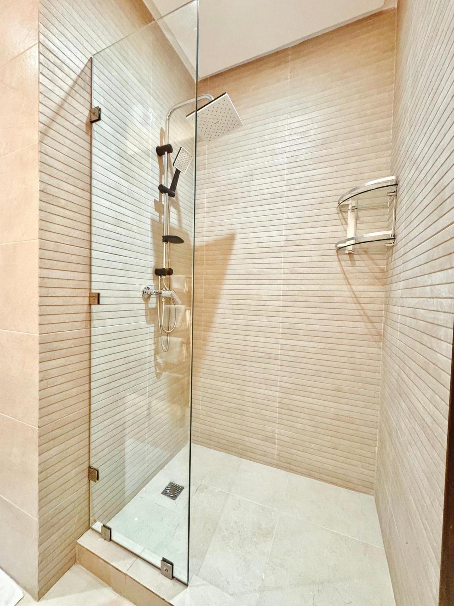 Apartment New Duplex- M Avenue , Swimming Pool , Fibre Optique Wifi , Parking , Gueliz Centre Marrakesh