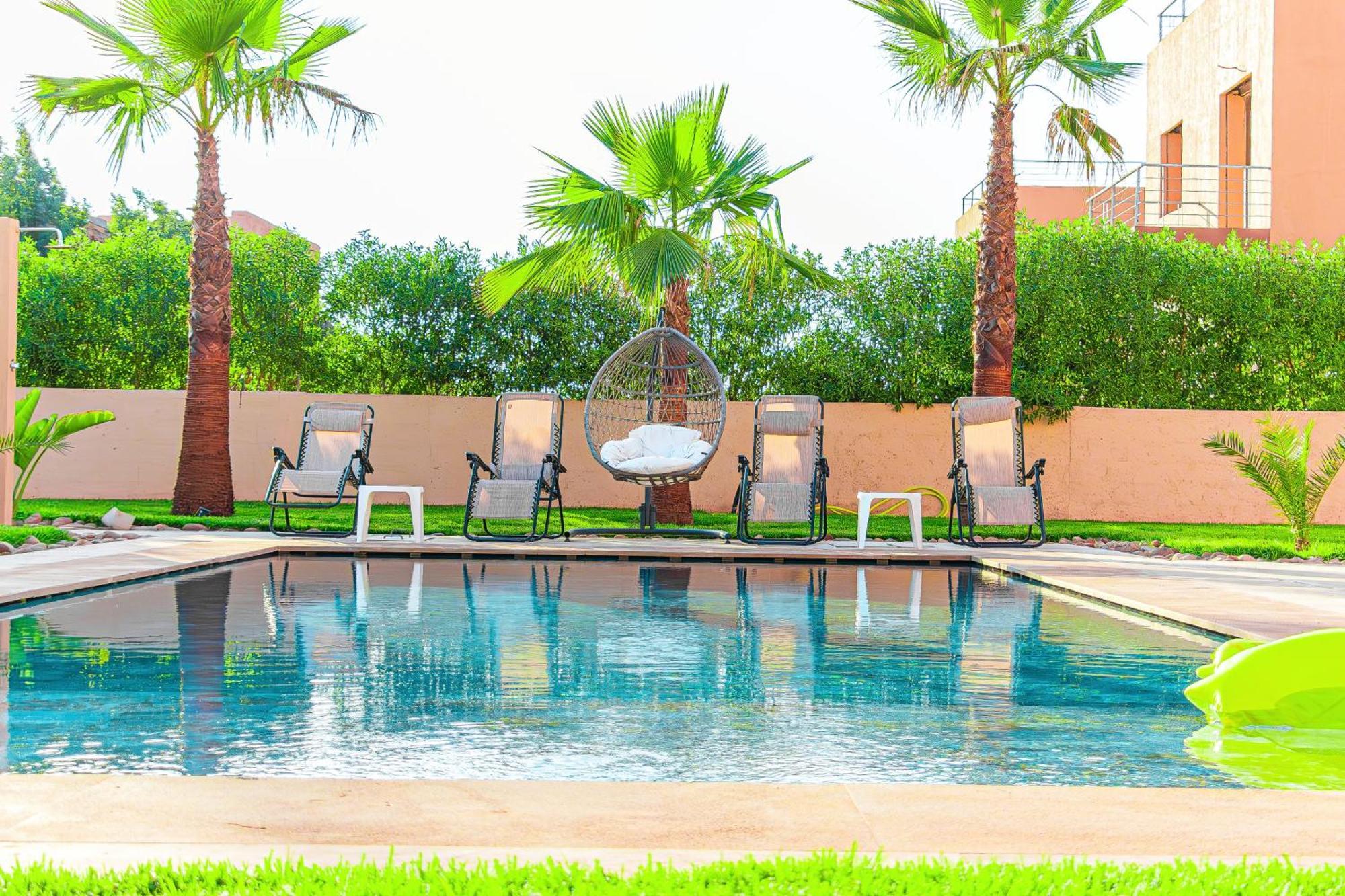 Palm Oasis - Pool - Garden Pousada *