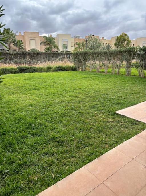 Jubaea Youmna Apartment