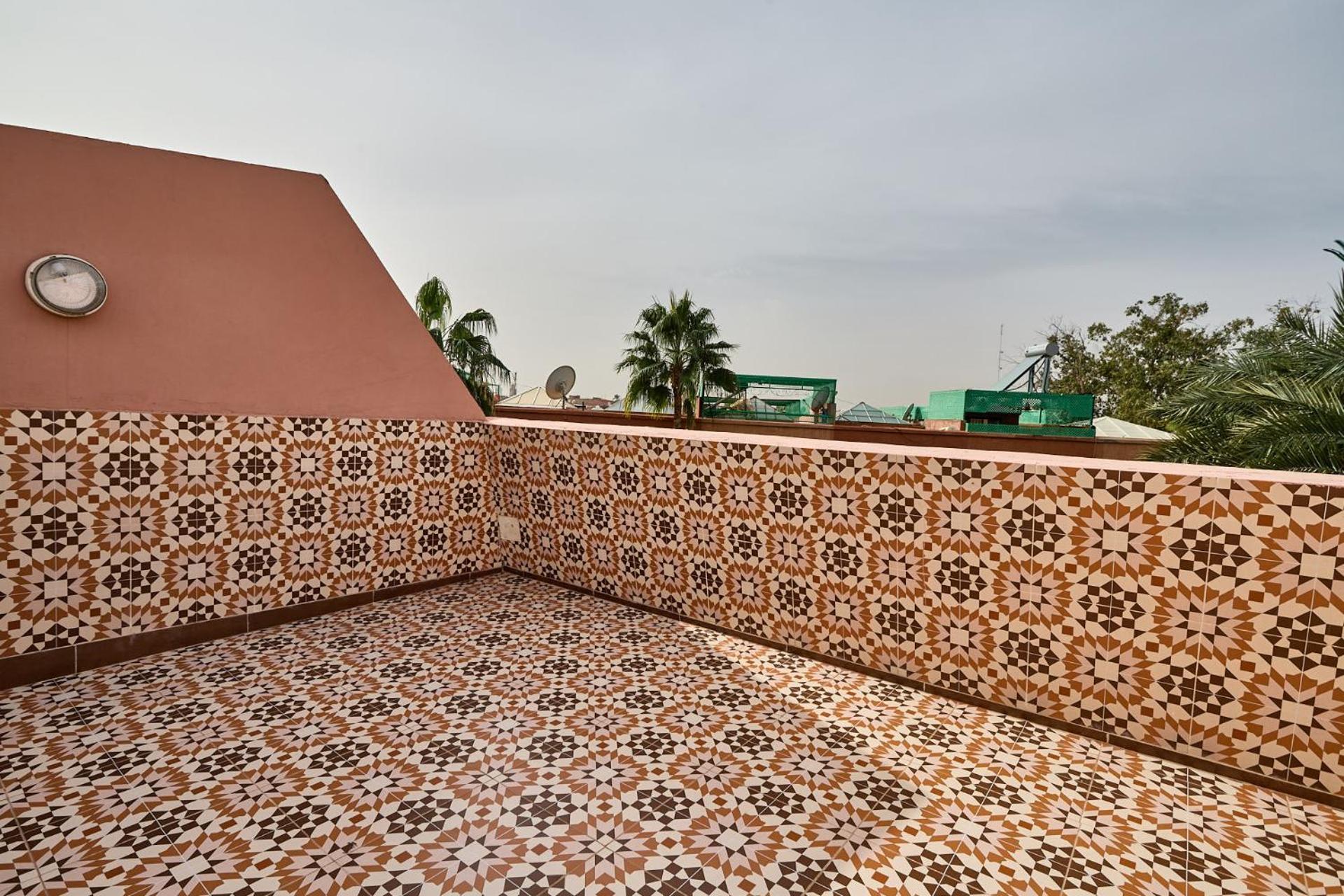 Riad Amber Zahra *
