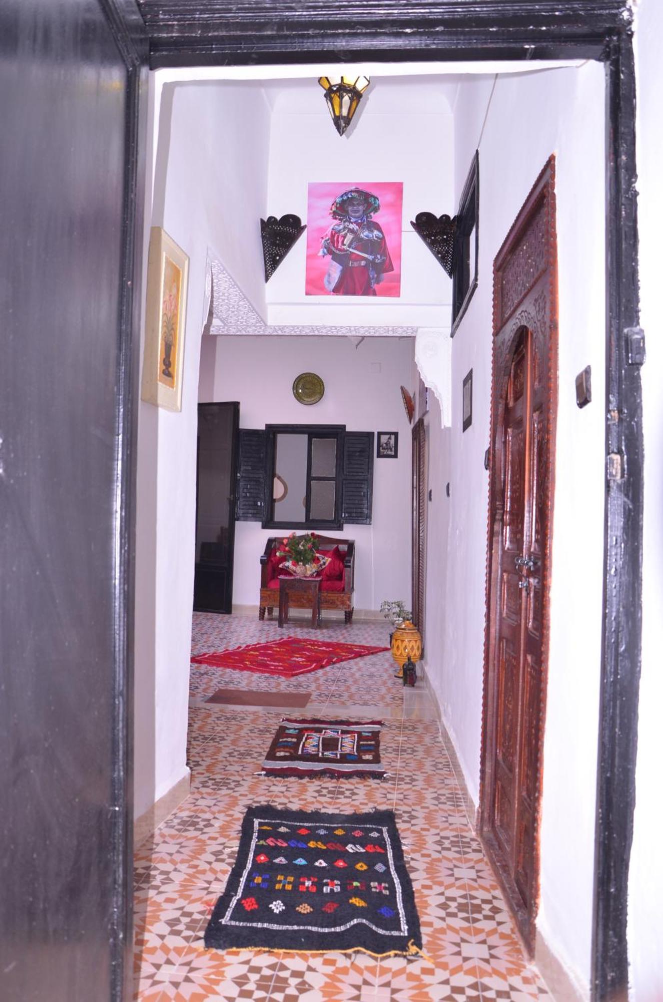 Benrahal Riad *