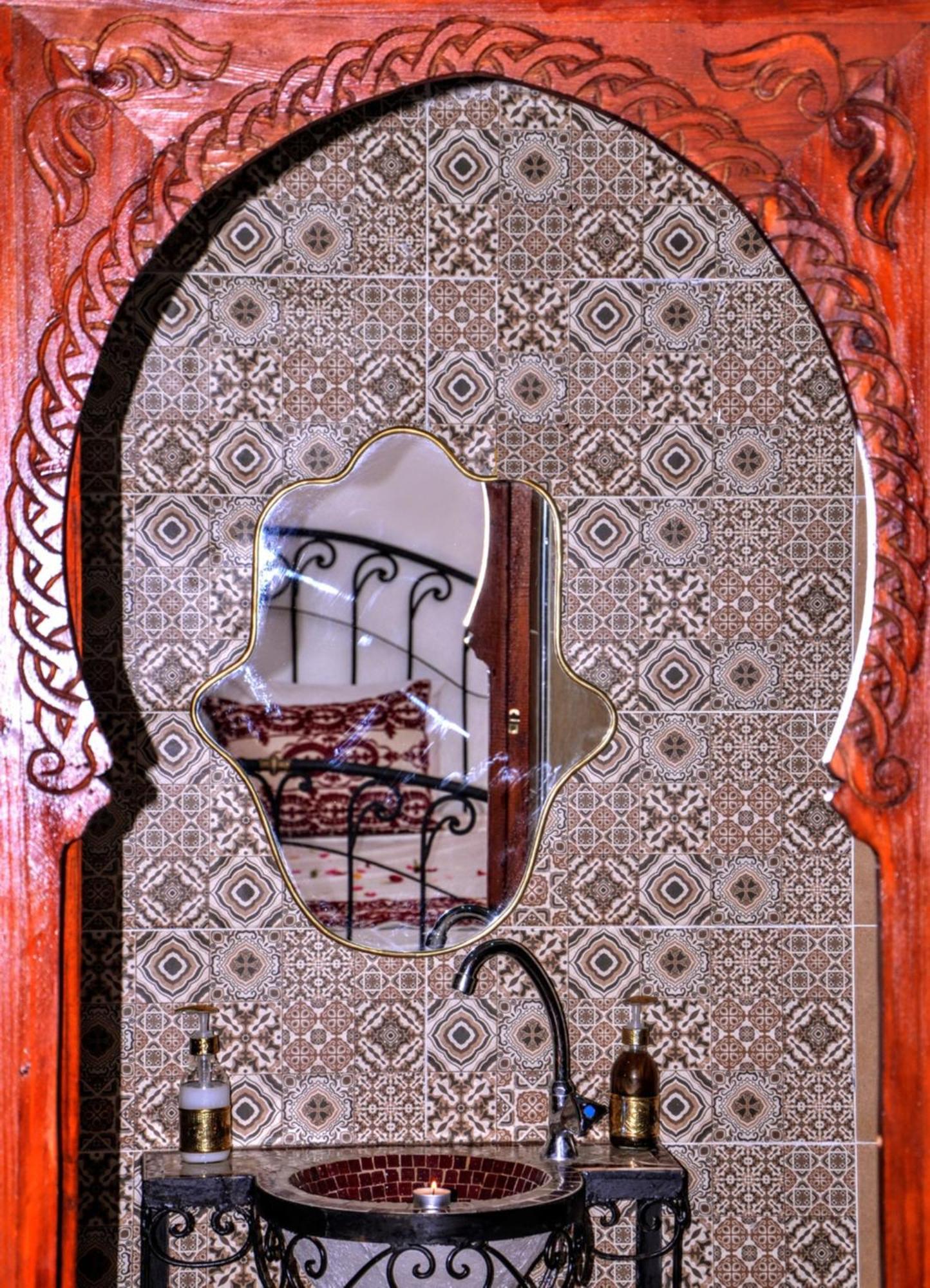 Benrahal *