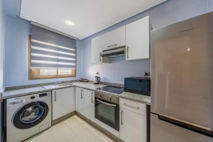 3 De Luxe Prestigia Jubaea Apartment *
