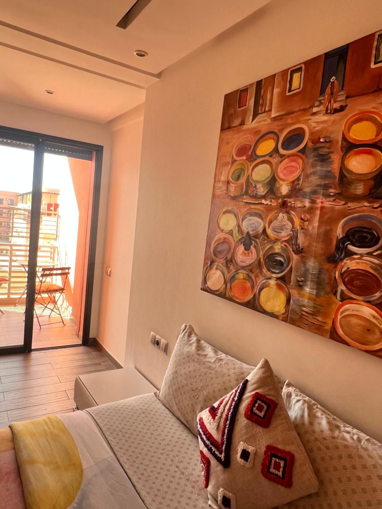 Avec Terrasse Au Calme En Plein Centre De Marrakech Tres Rare Apartment