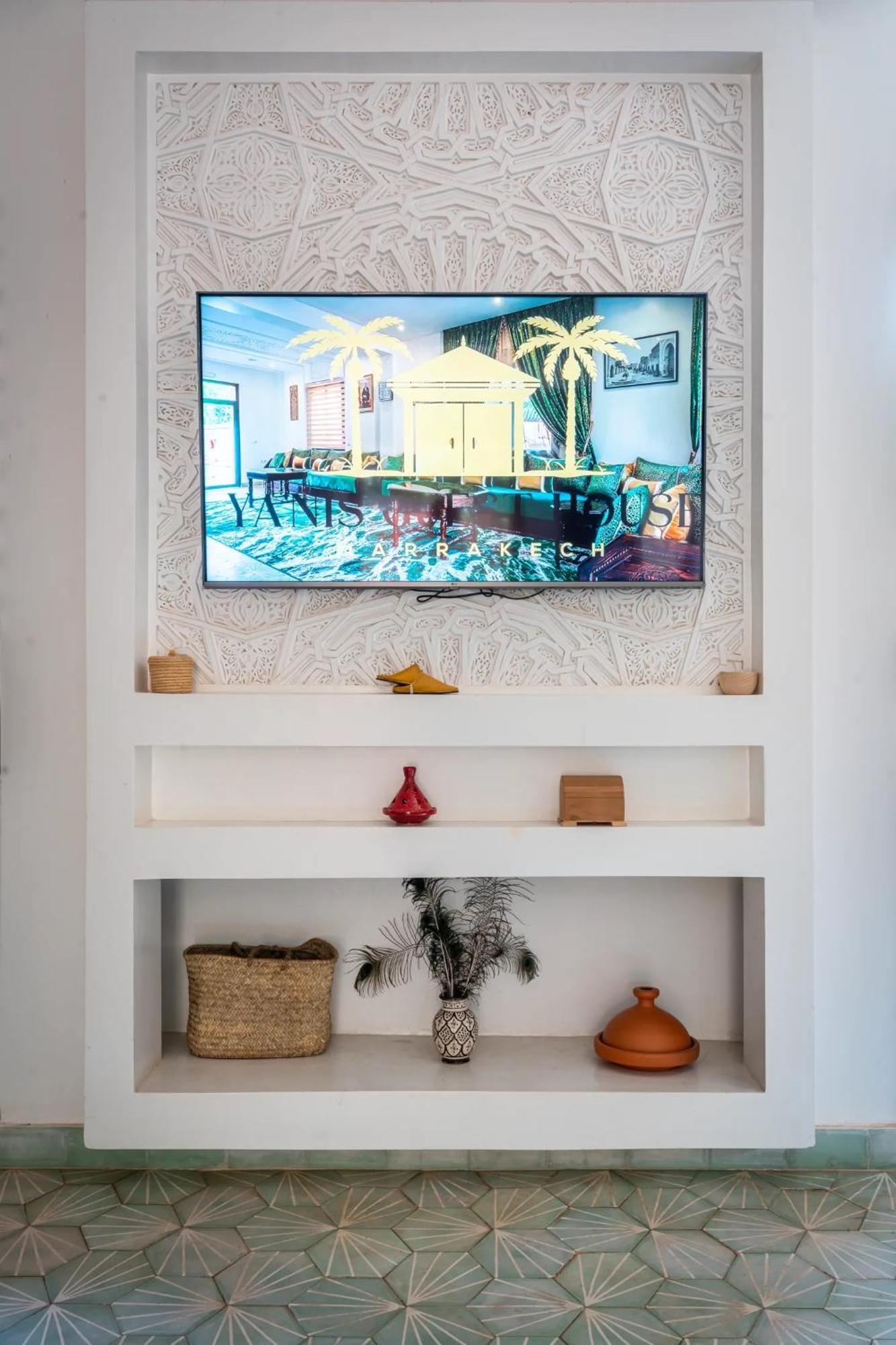 Guest house Yanis
