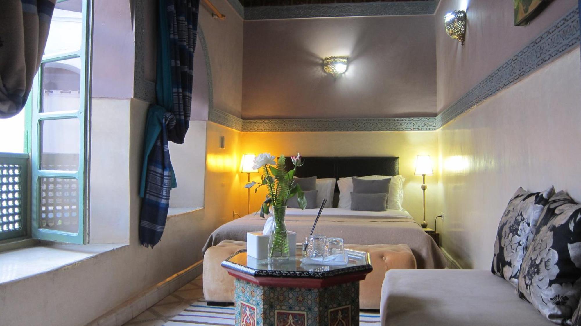 Maizie Riad 3*