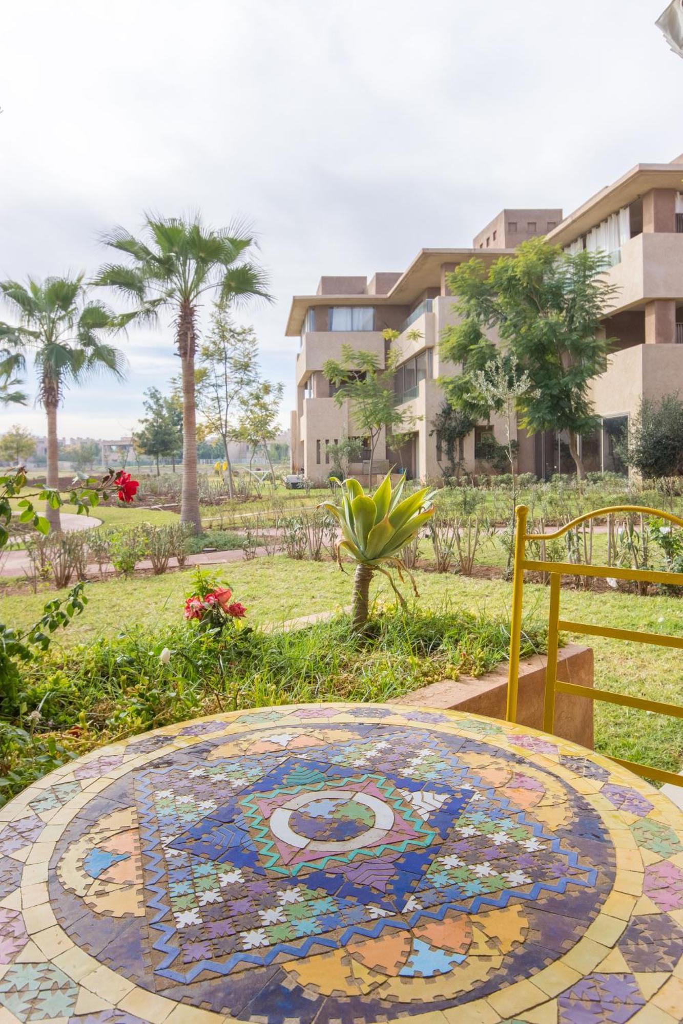 Appartement Elevated Elegance A Stylish Golf Atlas *