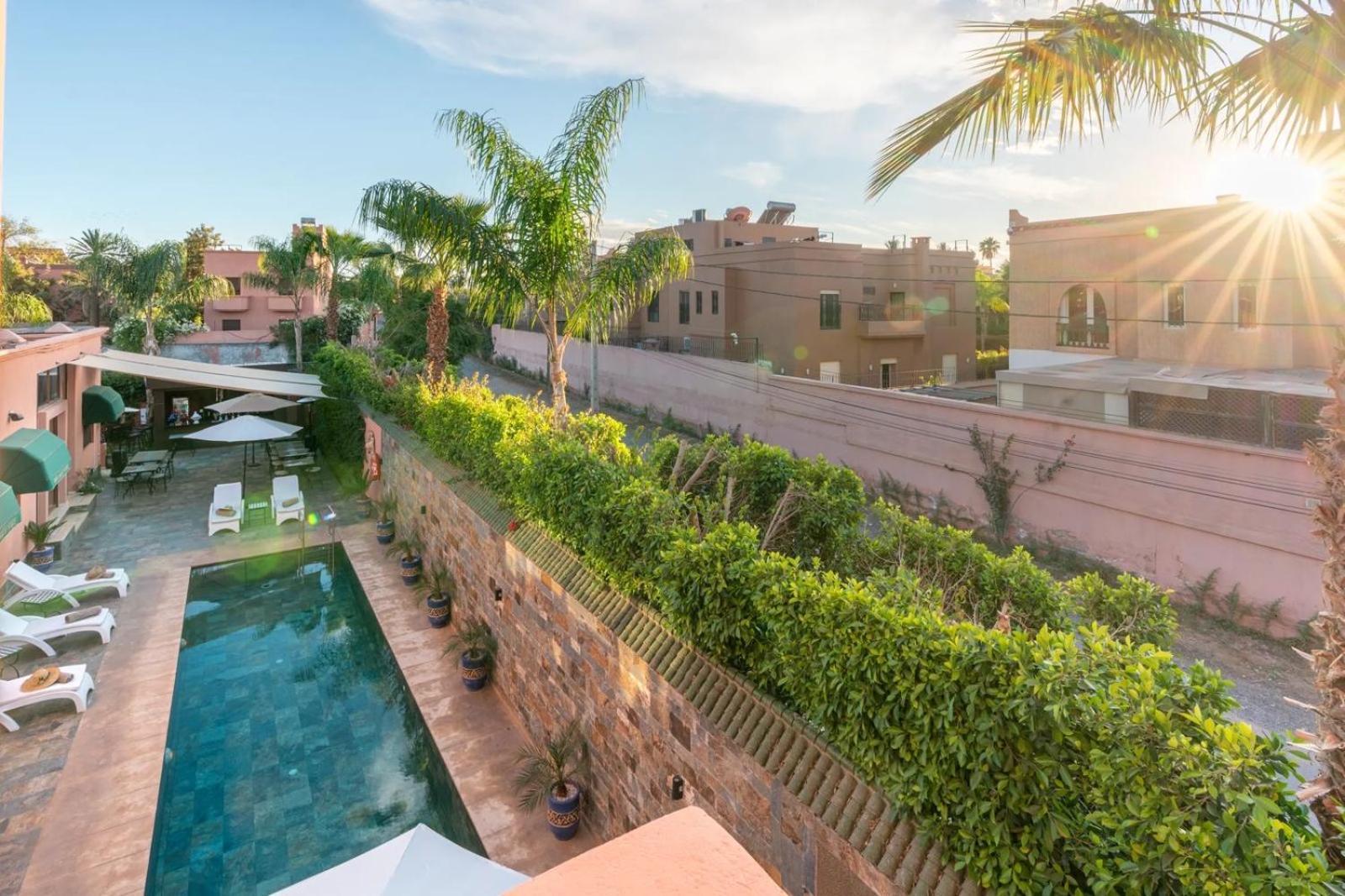 Yanis Guest house