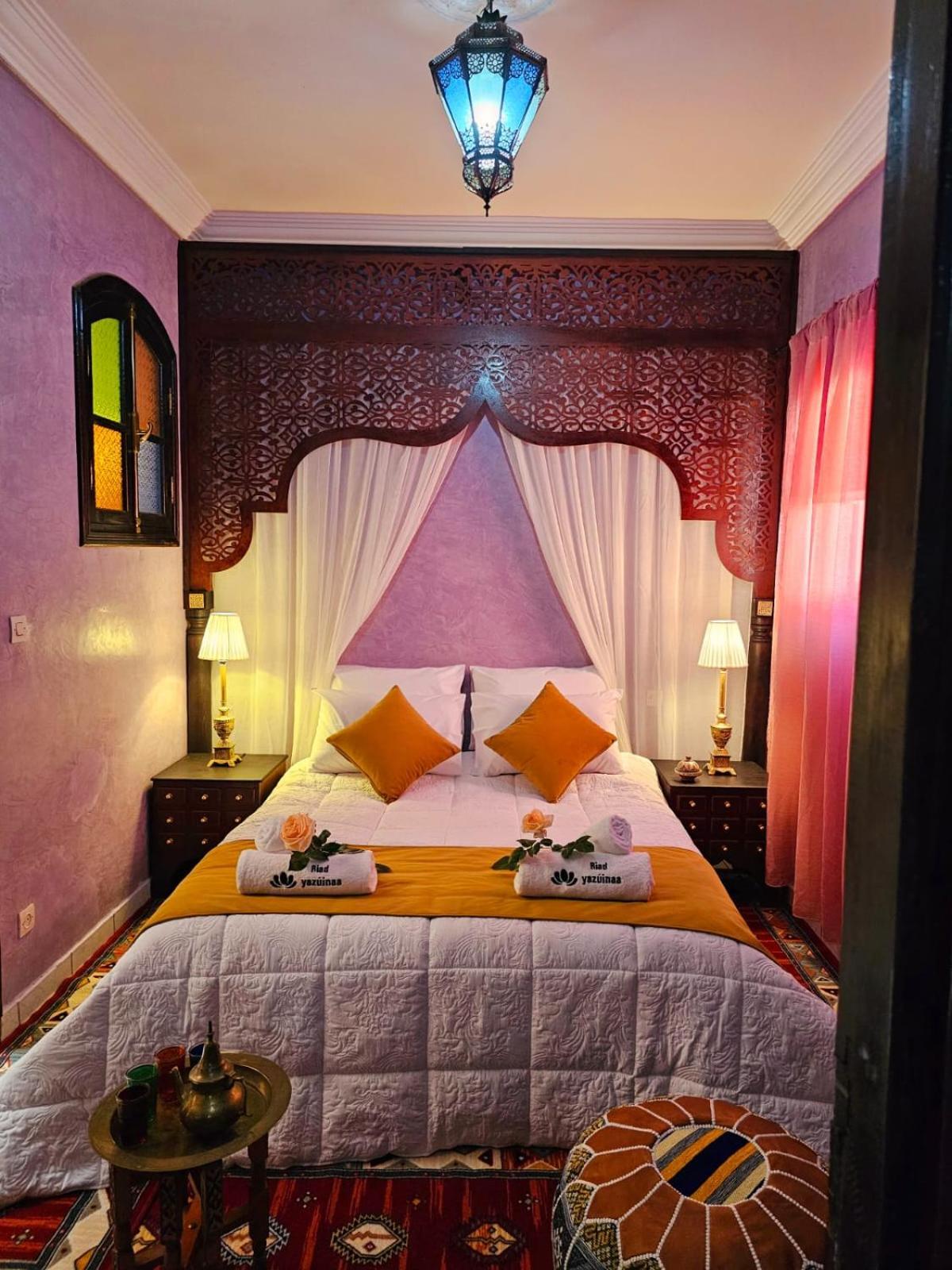 Riad Yazuinaa *