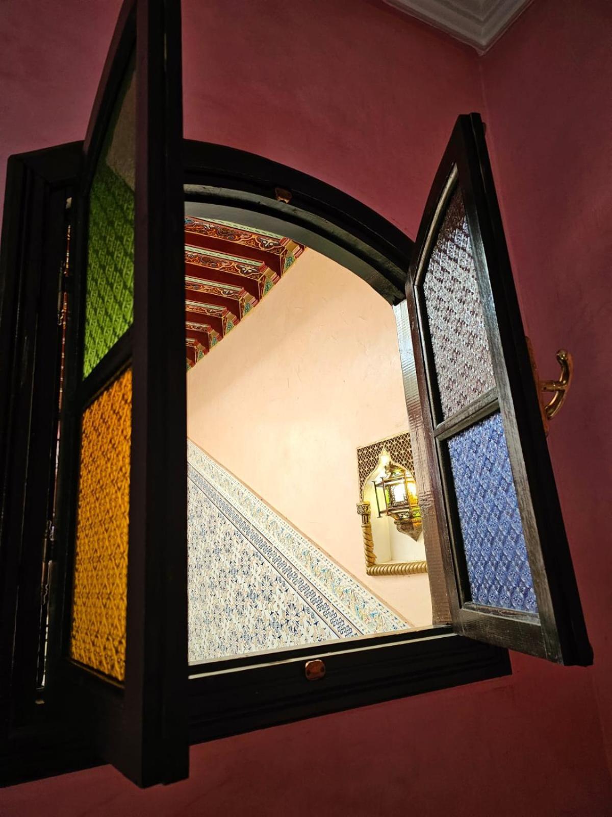 Riad Yazuinaa