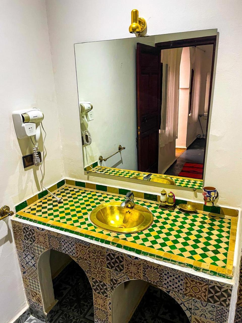 Karim Guest house