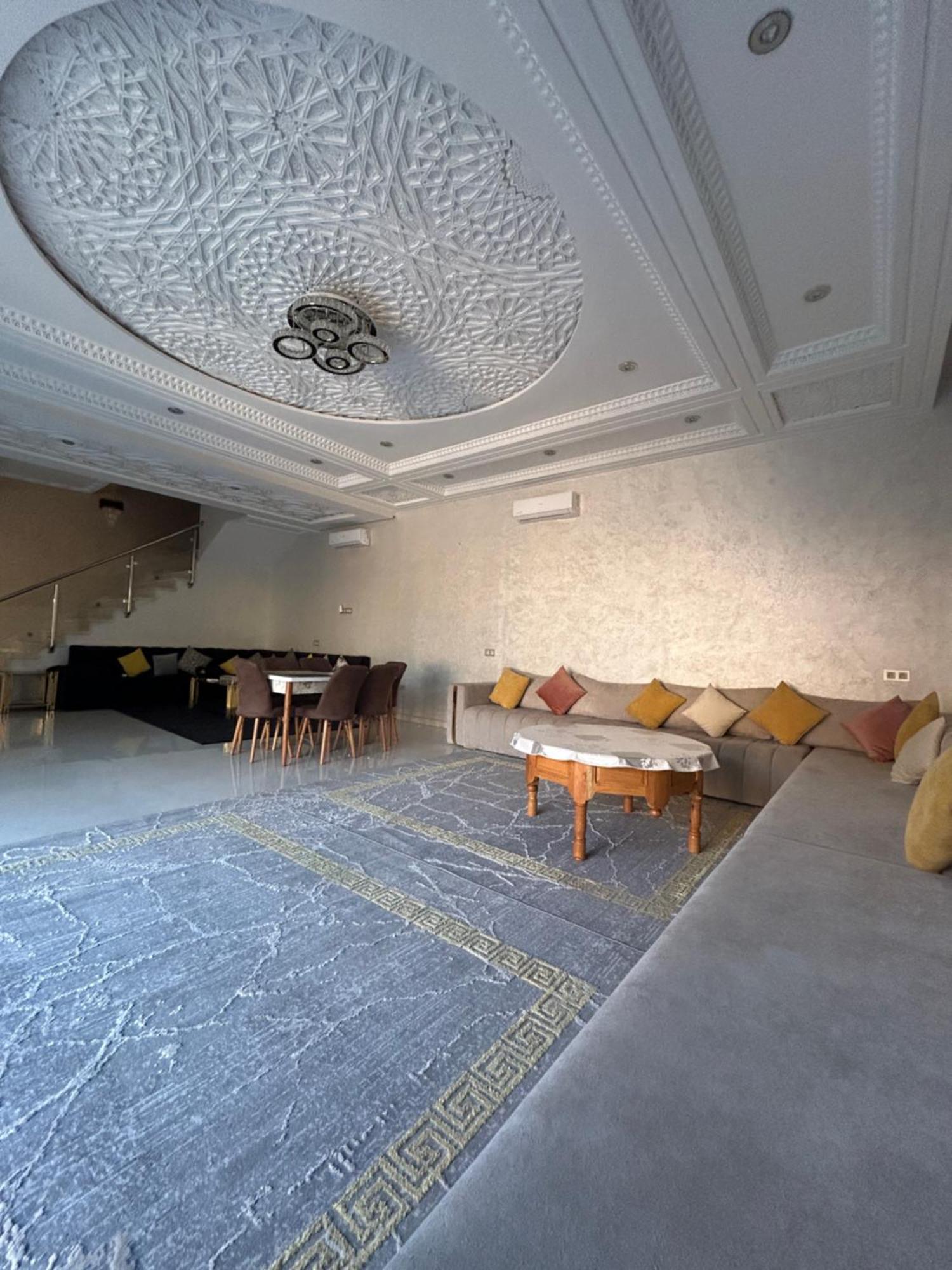 Djelloul S Villa *
