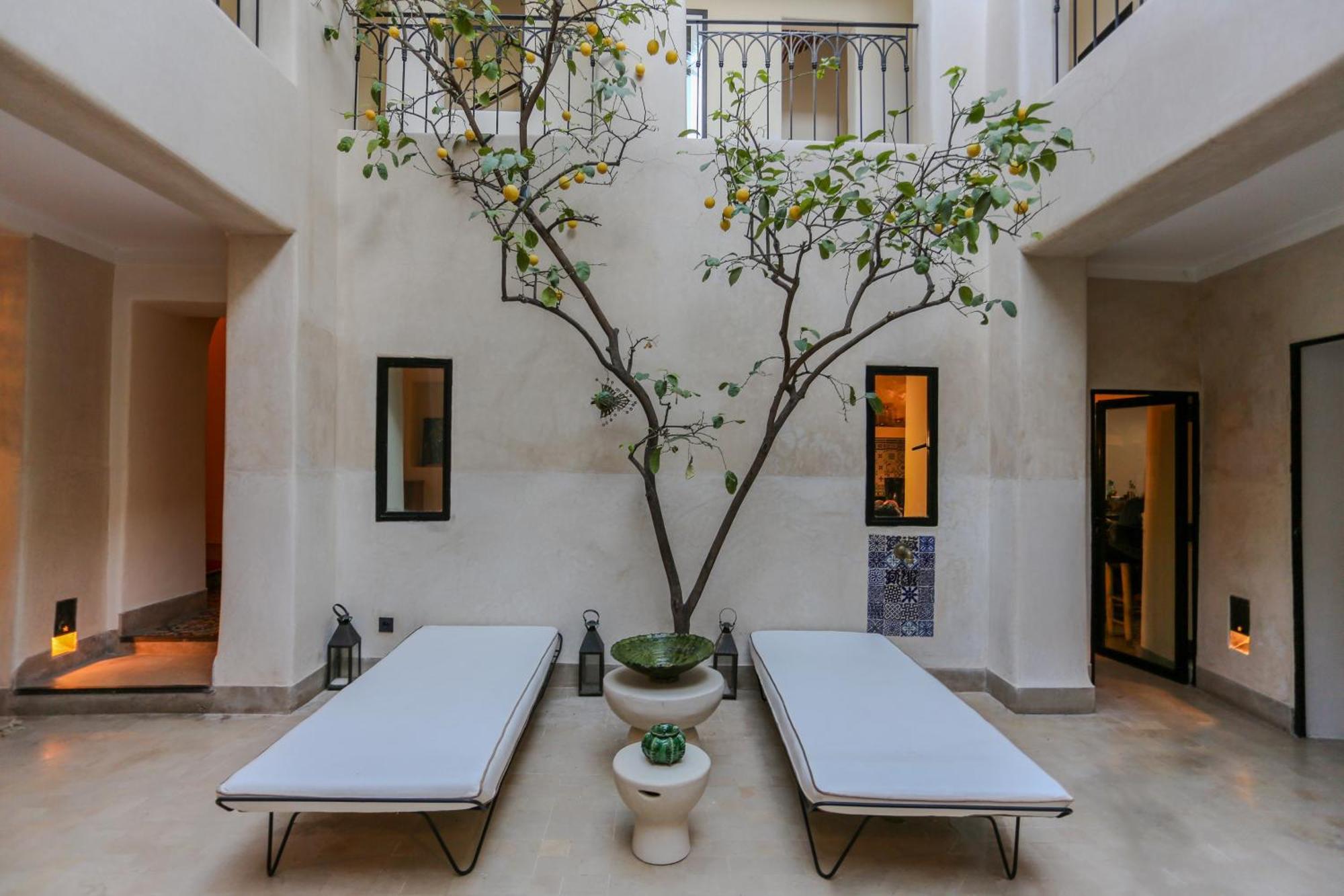 Riad Ko Nova