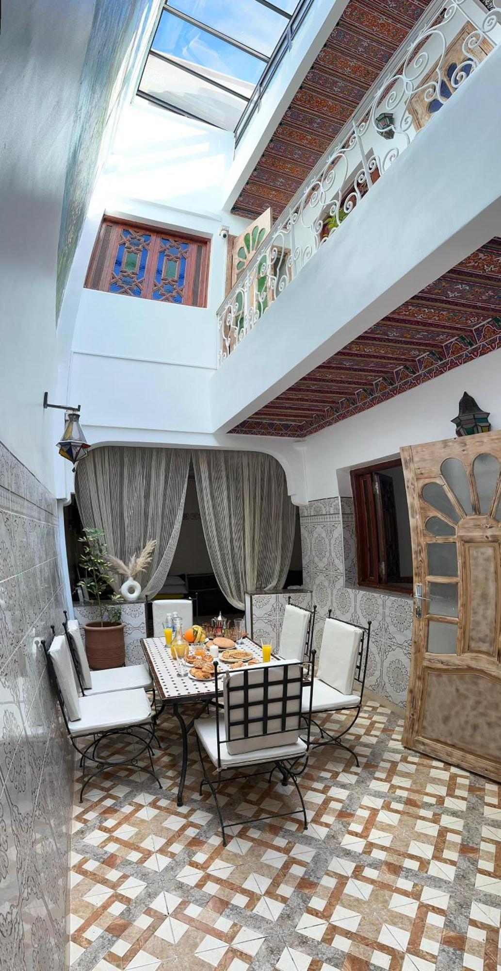 Guest house Dar Manzakin *