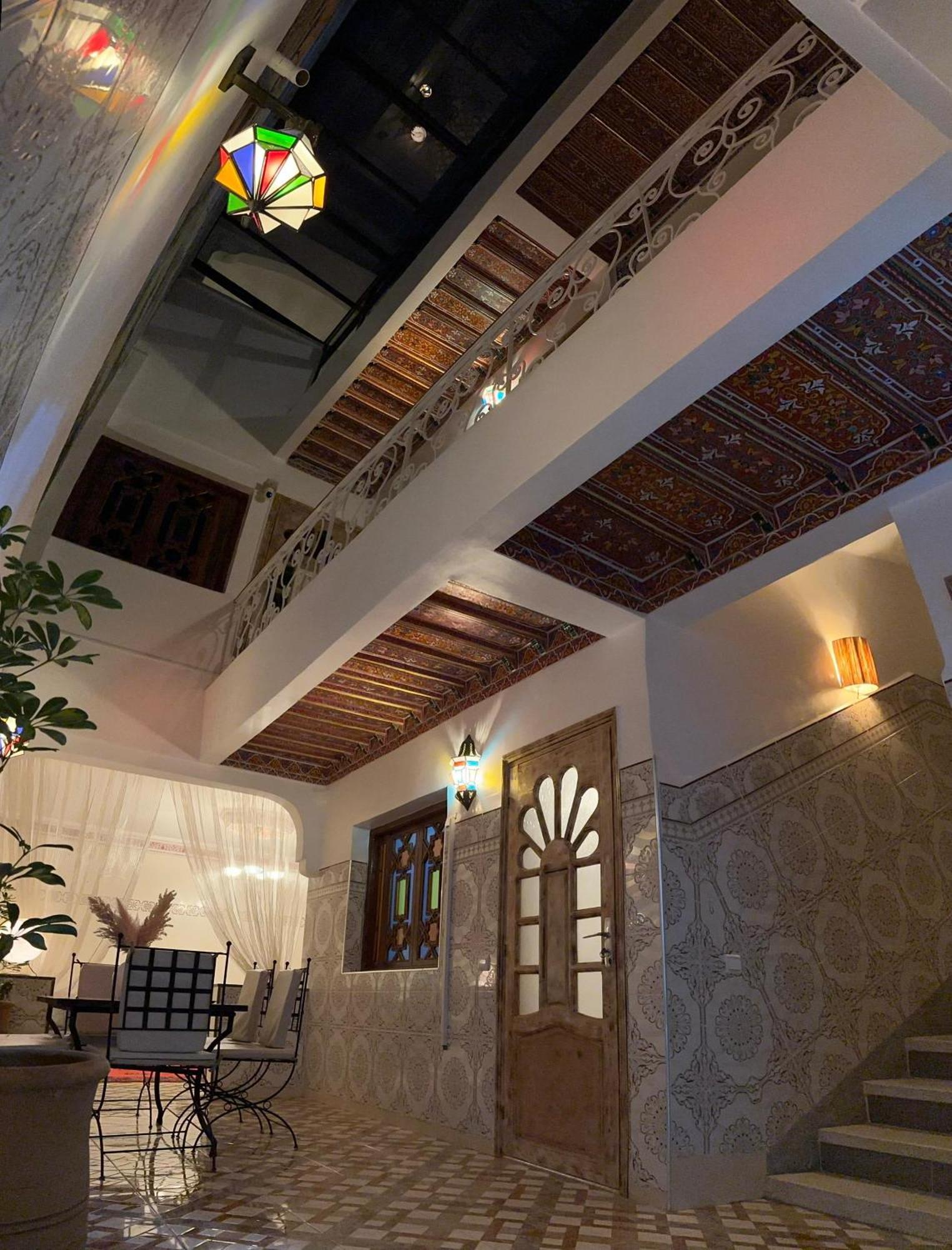 Dar Manzakin Guest house *