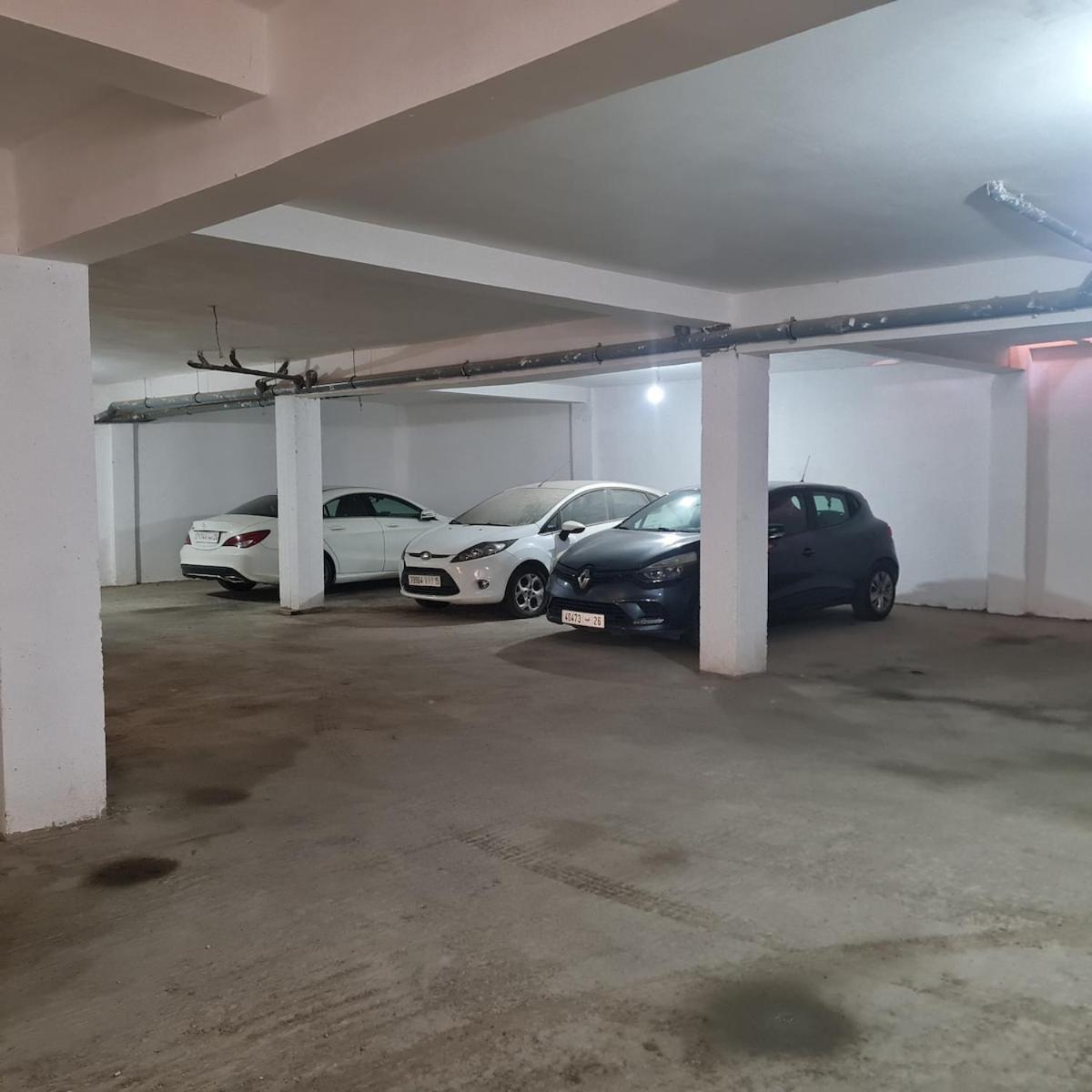 Lumineux Moderne. Centre-ville. Calme. Apartamento *