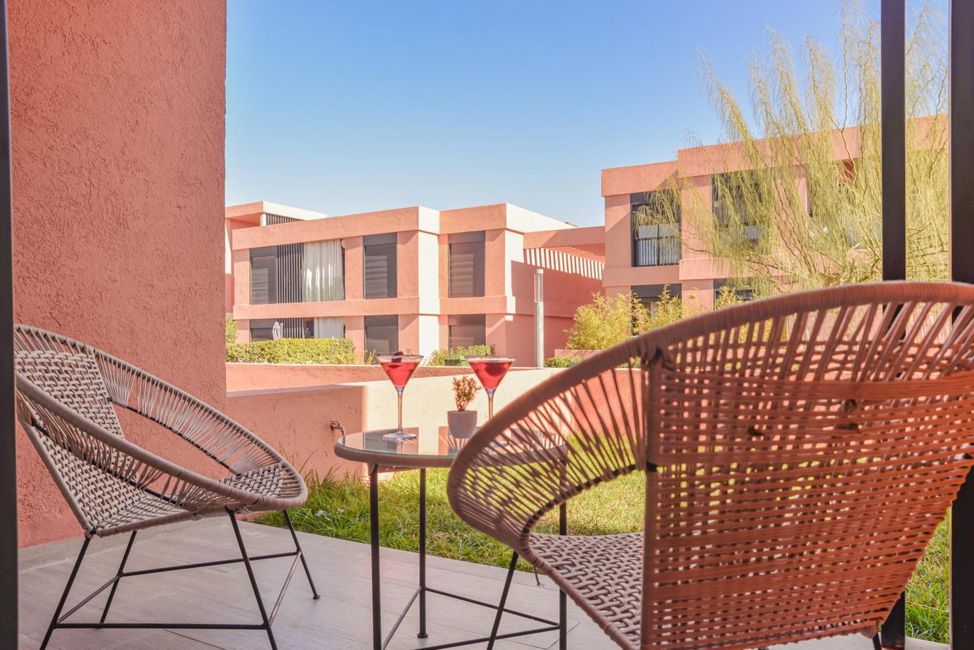 Apartment Lina Cosy - Clim, Wifi, Jardin A 10min De L'aeroport