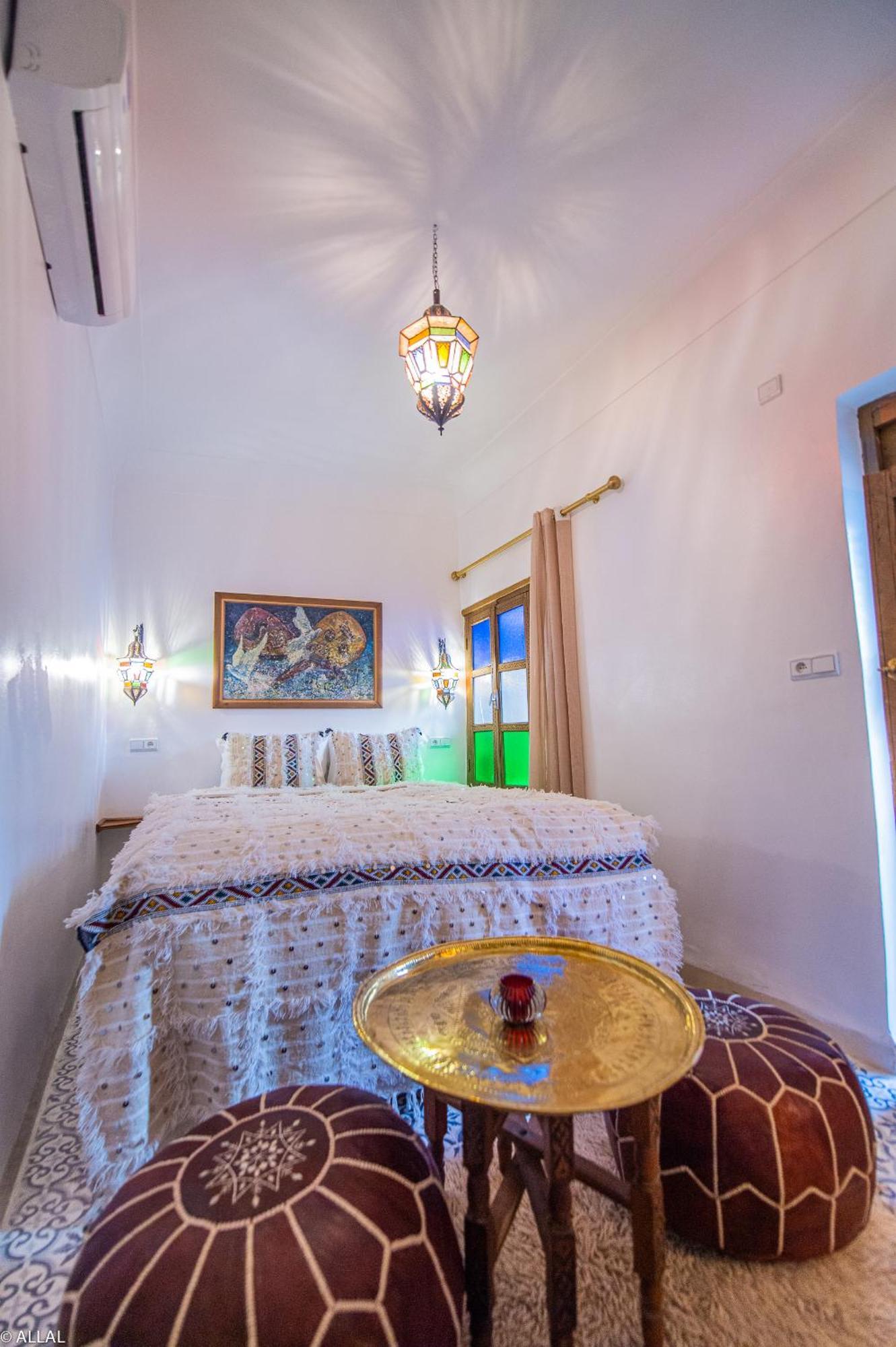 Amskal Riad