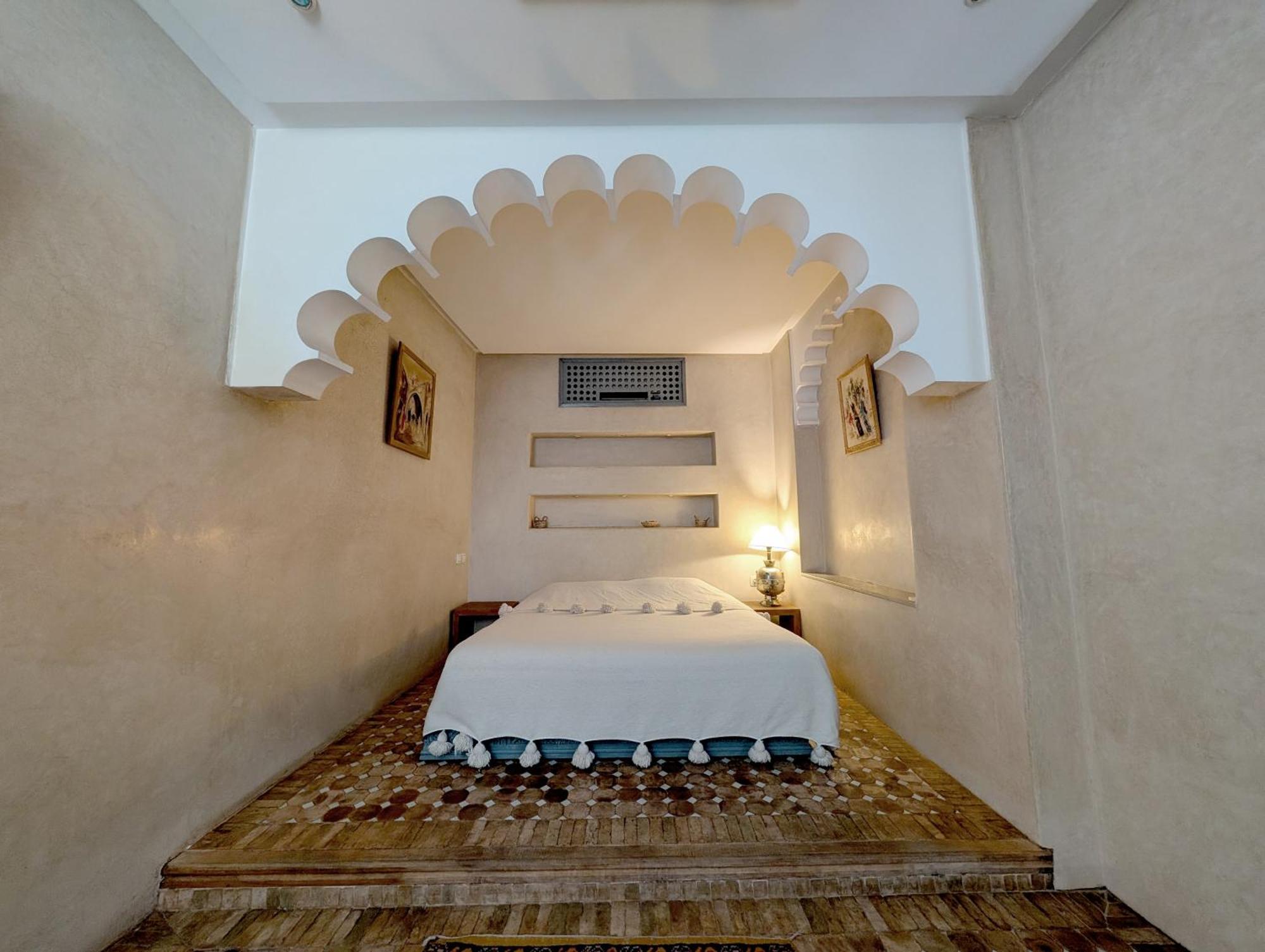 Slitine & Riad 4*