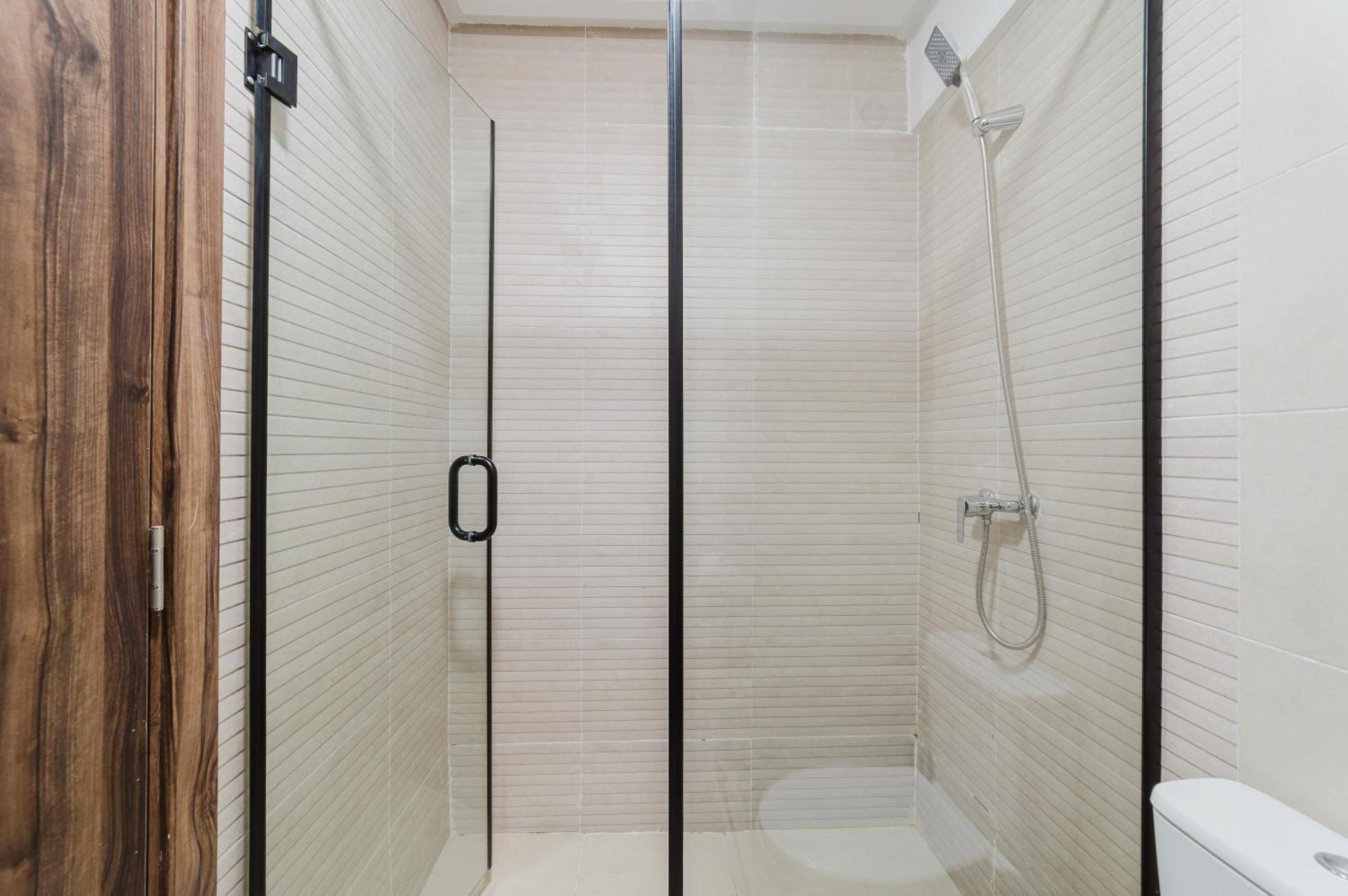 Apartment New! Modern Appart, Parking , Piscine & Fiber Wifi Gueliz Centre
