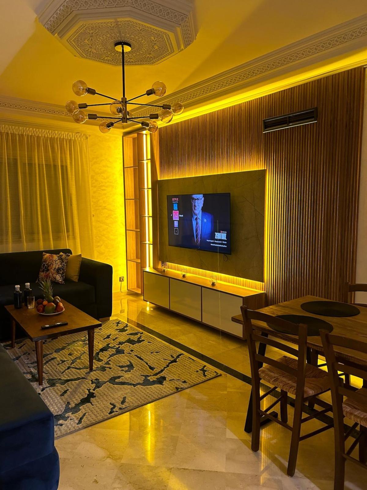 2-bedroom Luxury Contemporary Hivernage Apartment