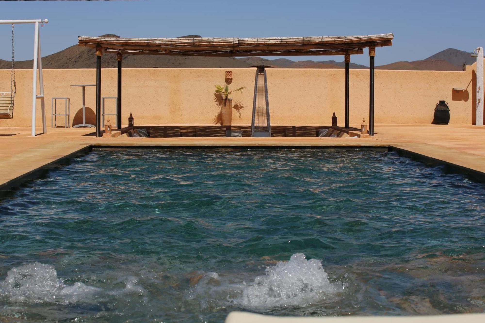 Dar-dawya On Hill, Not Overlooked Villa *