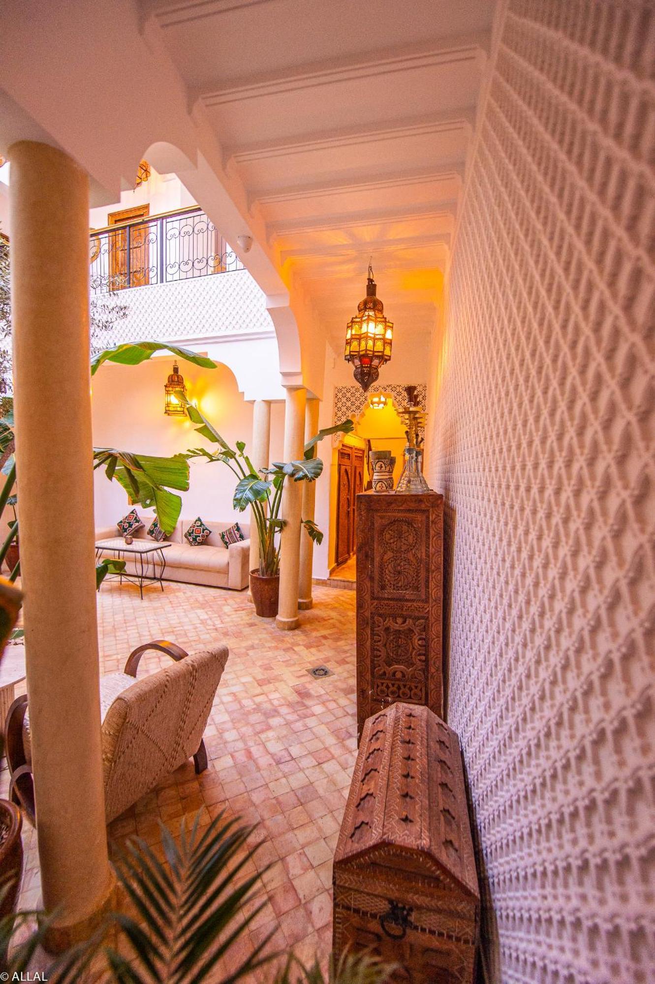 Amskal Riad