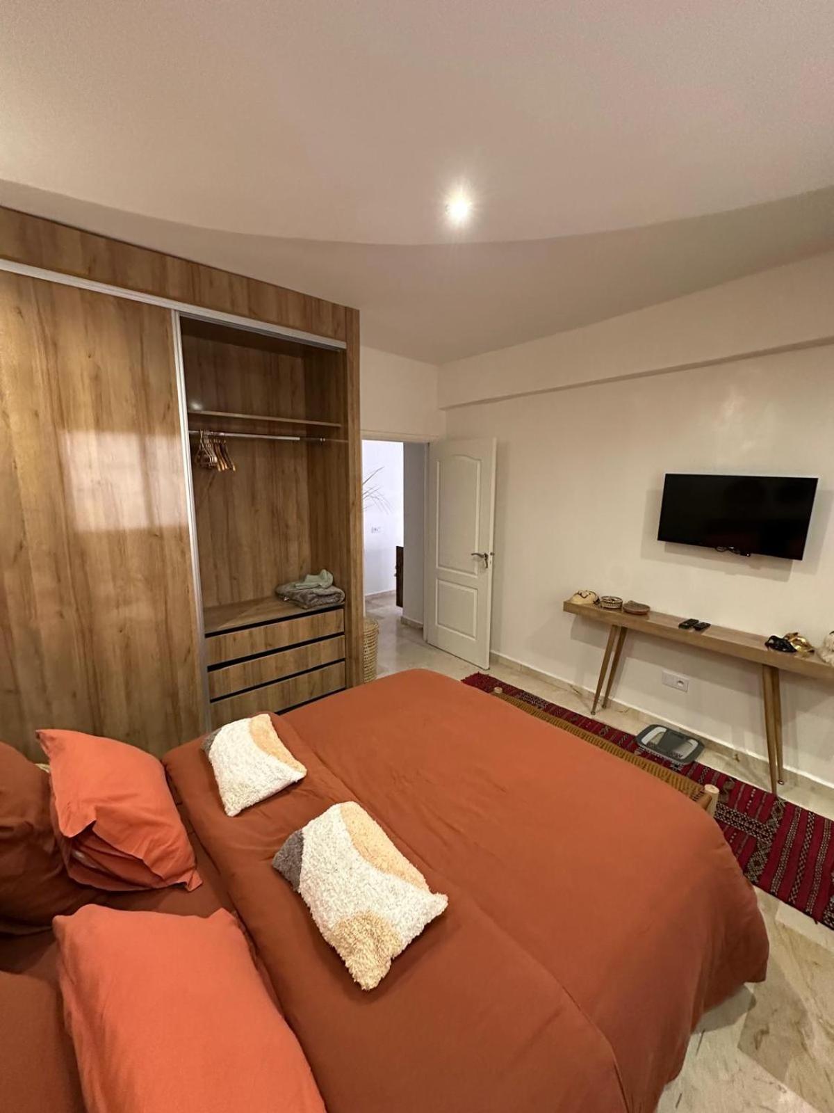 J40 Super Bien Equipe A L'hivernage Apartment Marrakesh