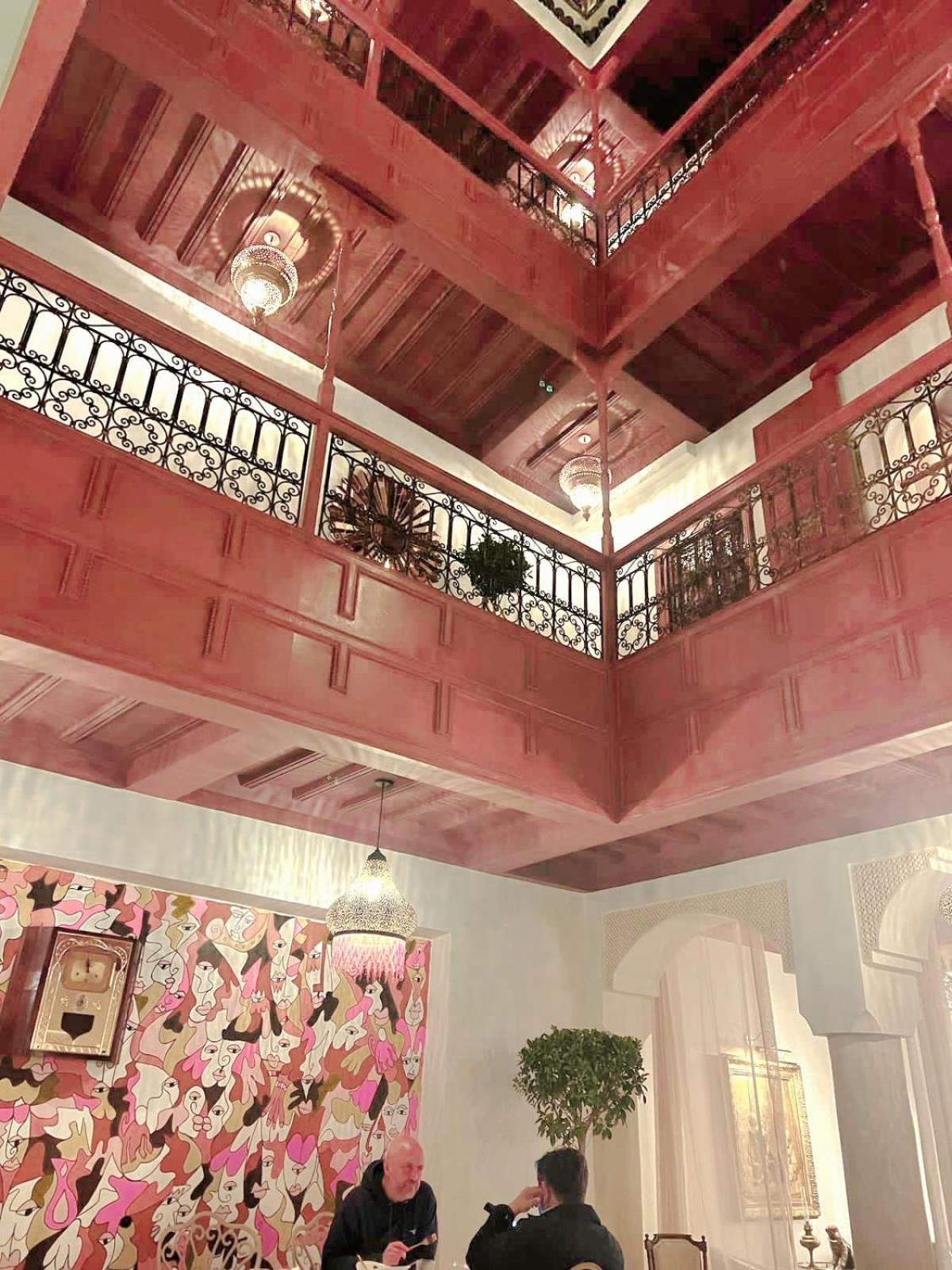 Le Singe Rose Bed & Breakfast