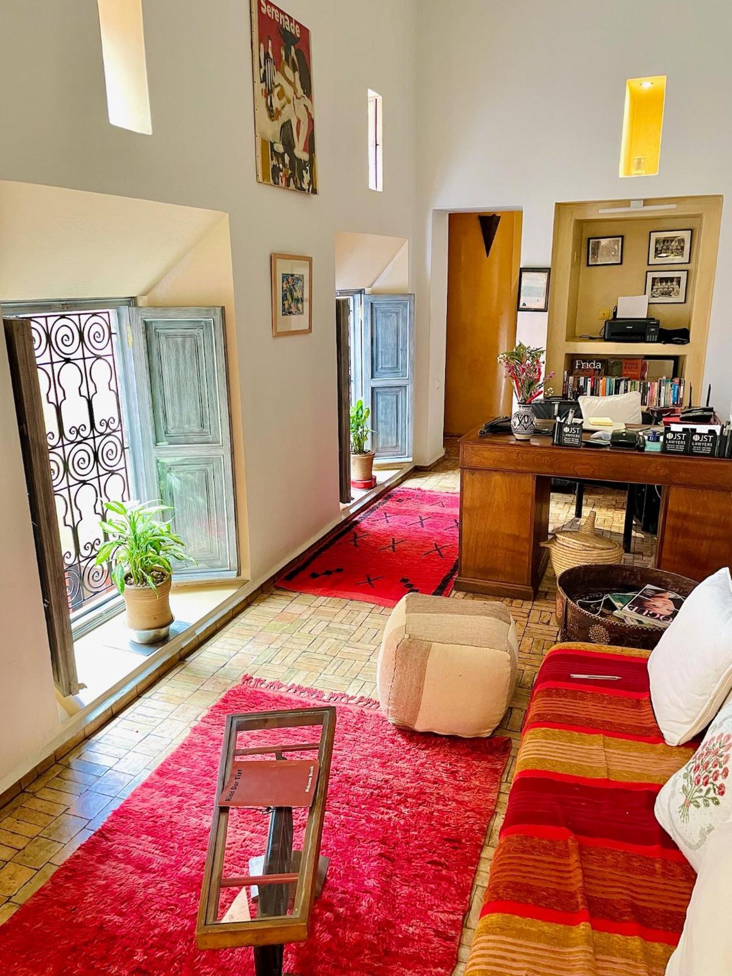 Apartment Exclusive And Stylish 4-bedroom With Plunge Pool