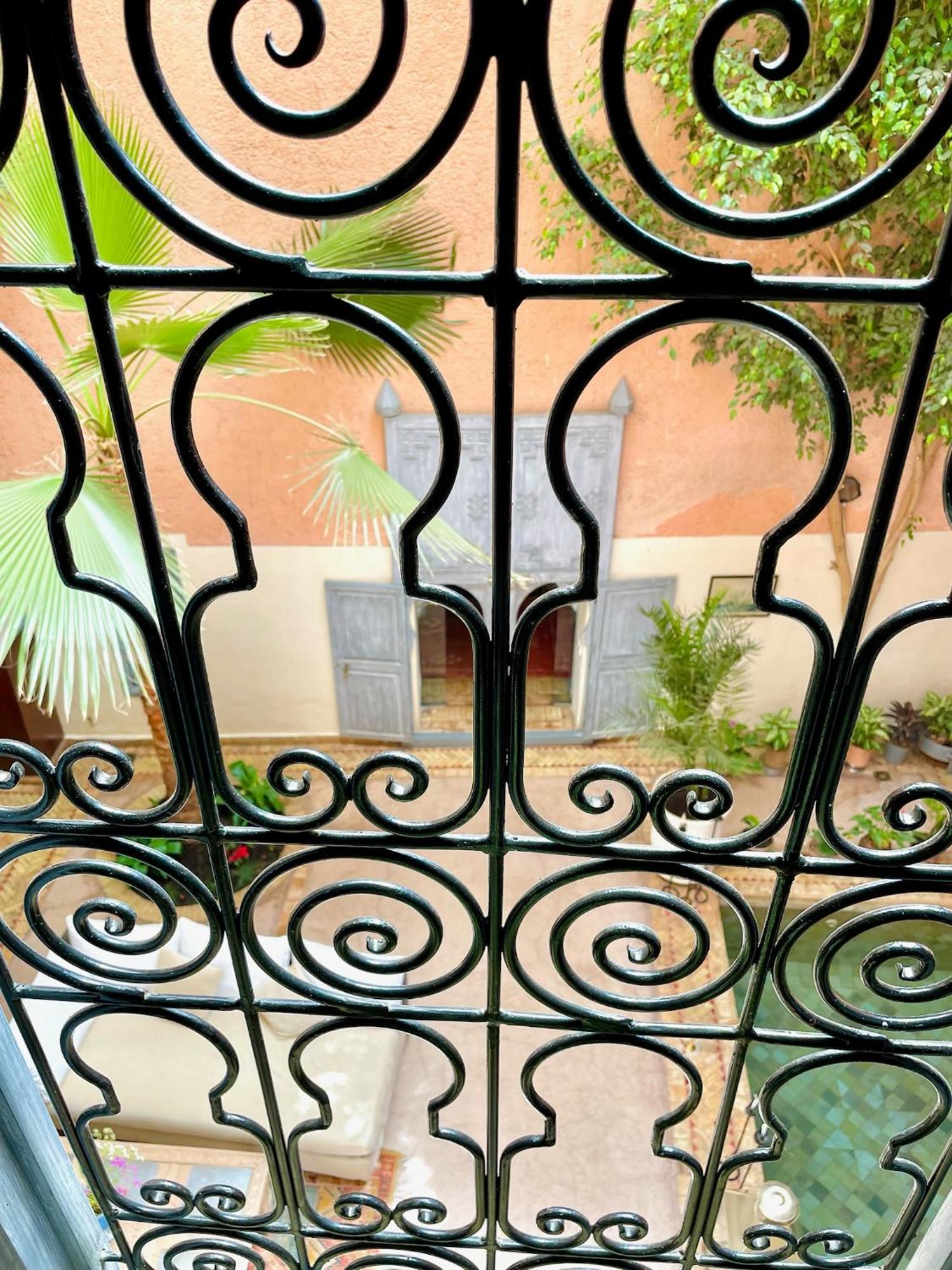 Exclusive And Stylish 4-bedroom With Plunge Pool Apartment *